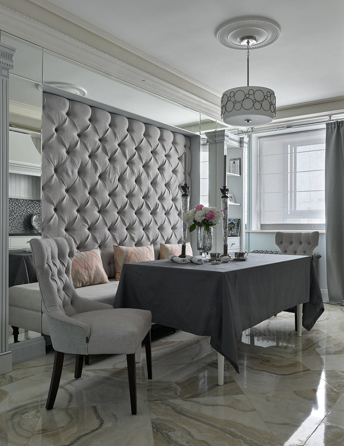 Houzz тур: Классика-софт в московском небоскребе