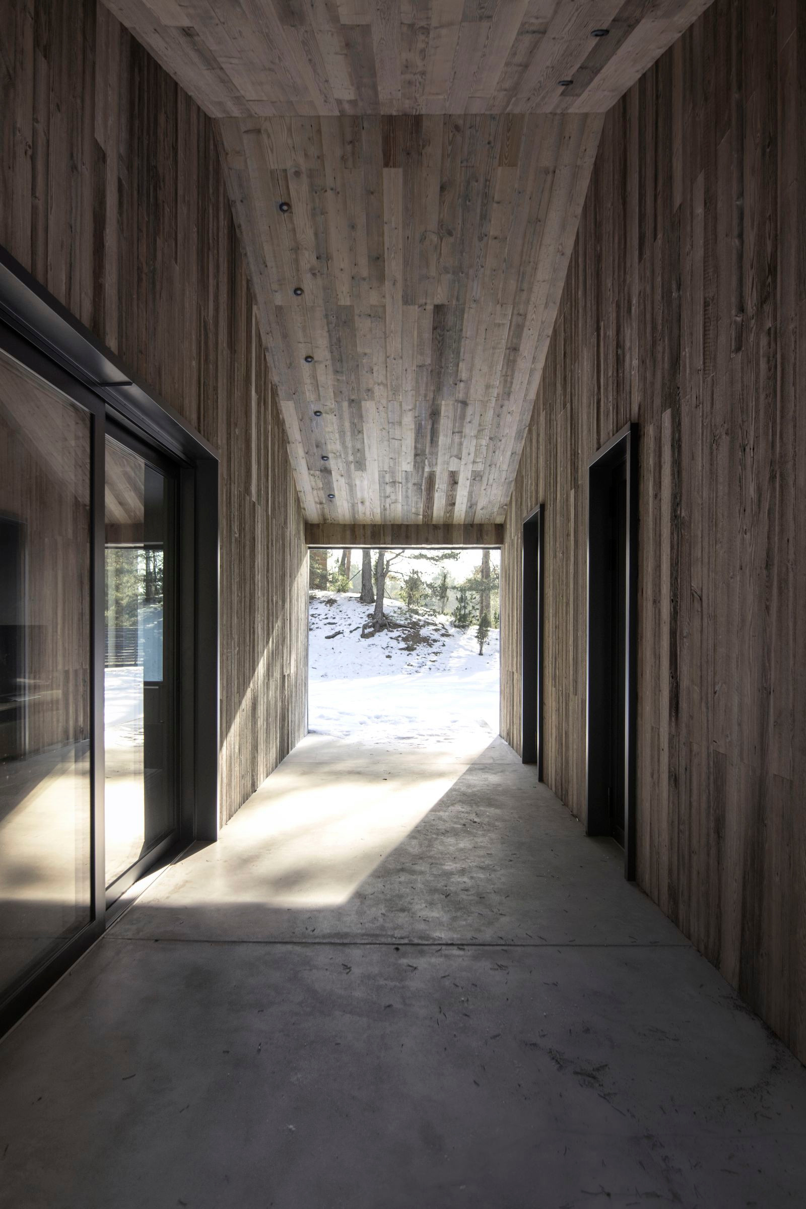 Houzz Латвия: Дом из амбарной доски и стали