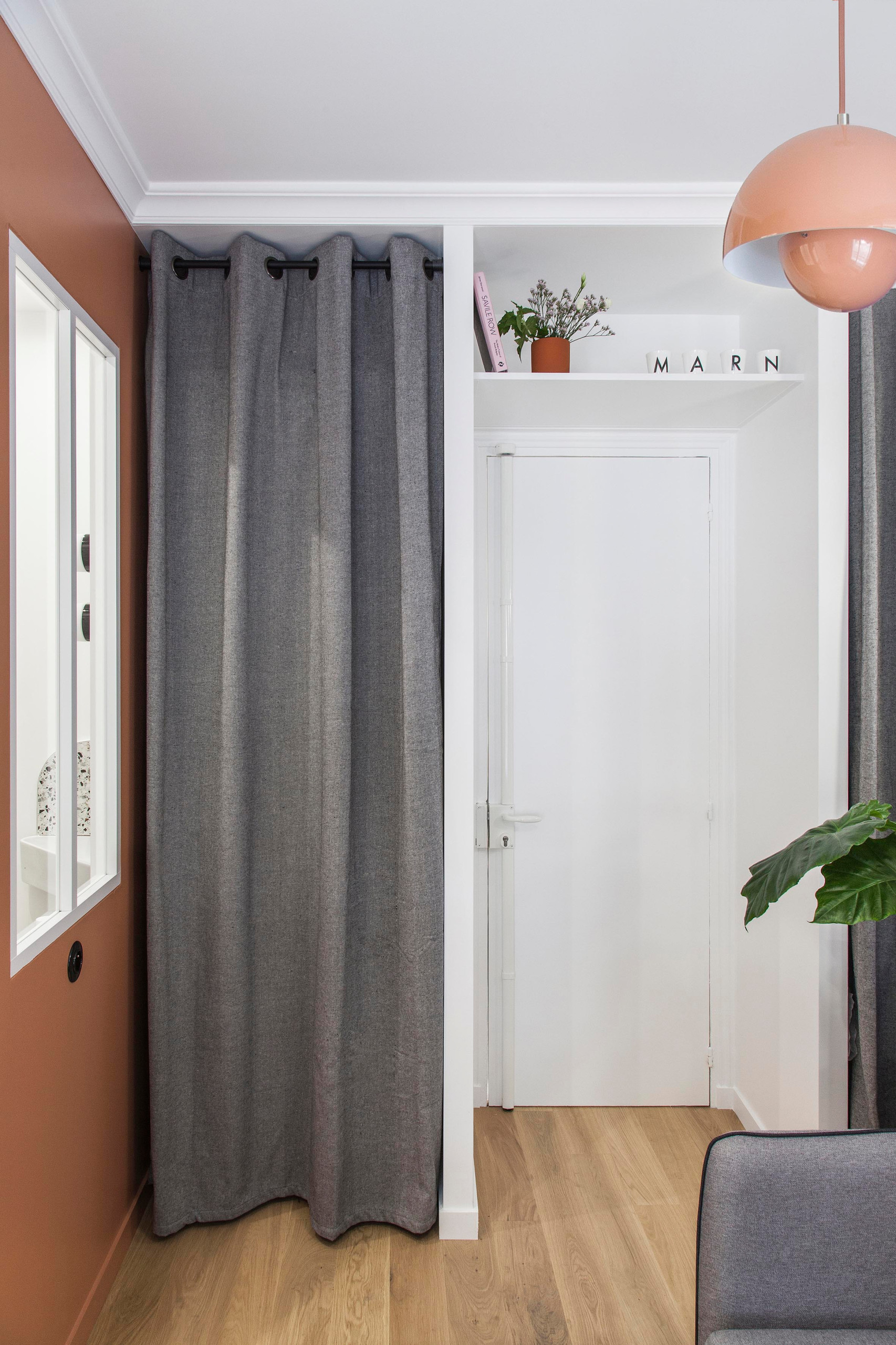 До и после: Маленькая студия 12 кв.м и синий Ива Кляйна