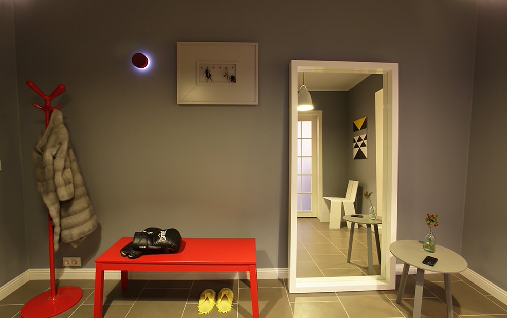 Houzz тур: Яркие краски и контрасты в квартире на 22-м этаже