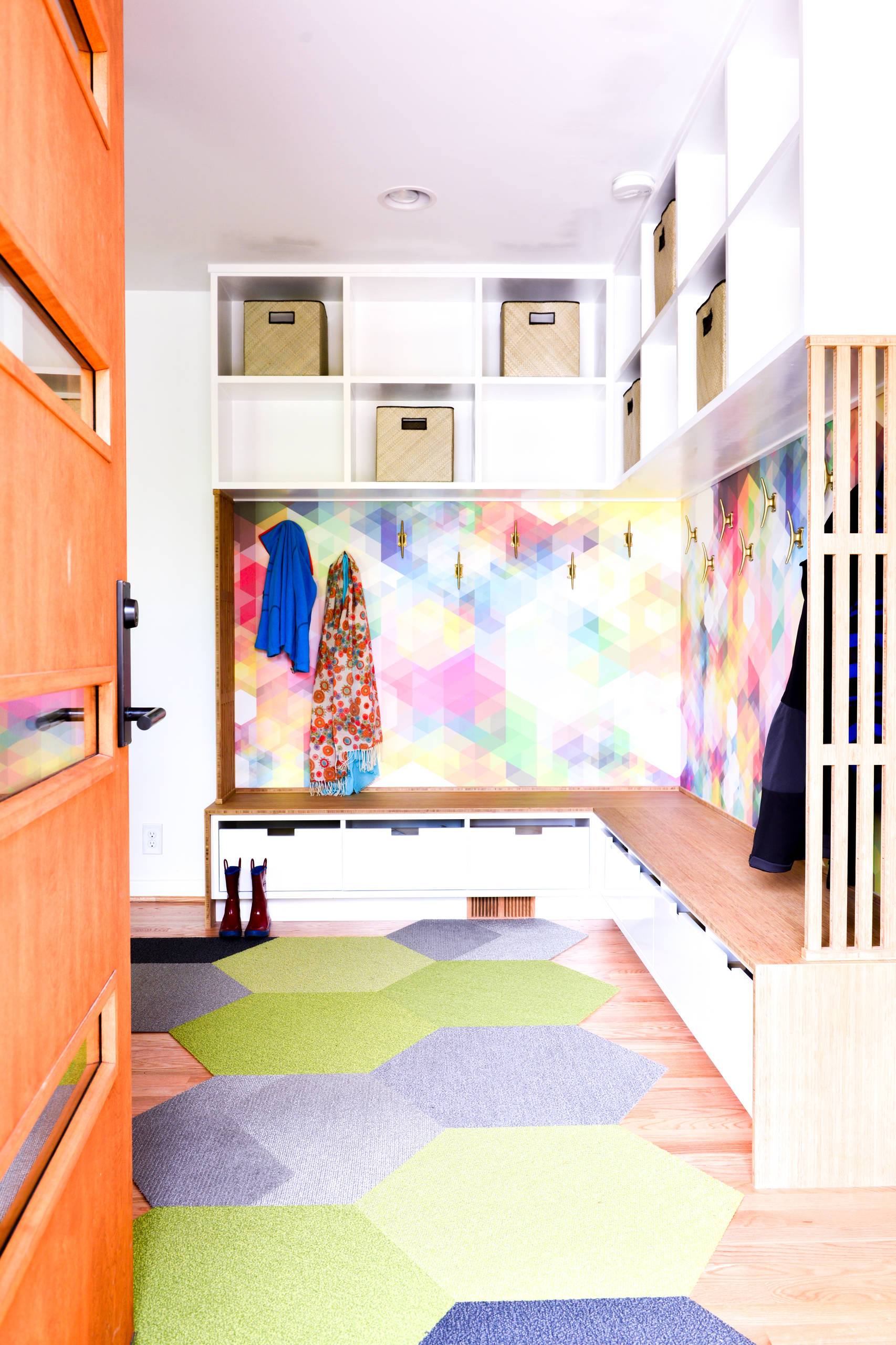 Меняем стены, как перчатки: Что такое временные обои