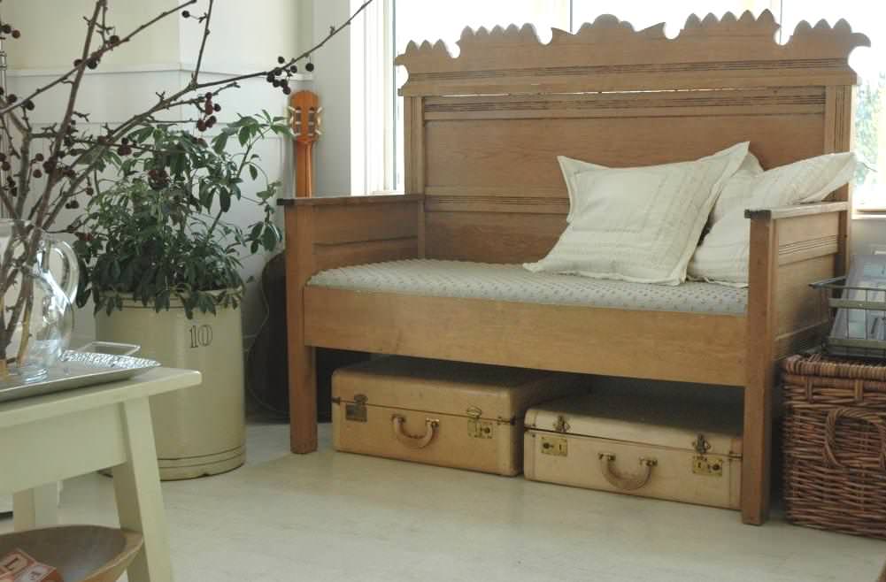 Багажное отделение: Что можно сделать из чемодана своими руками