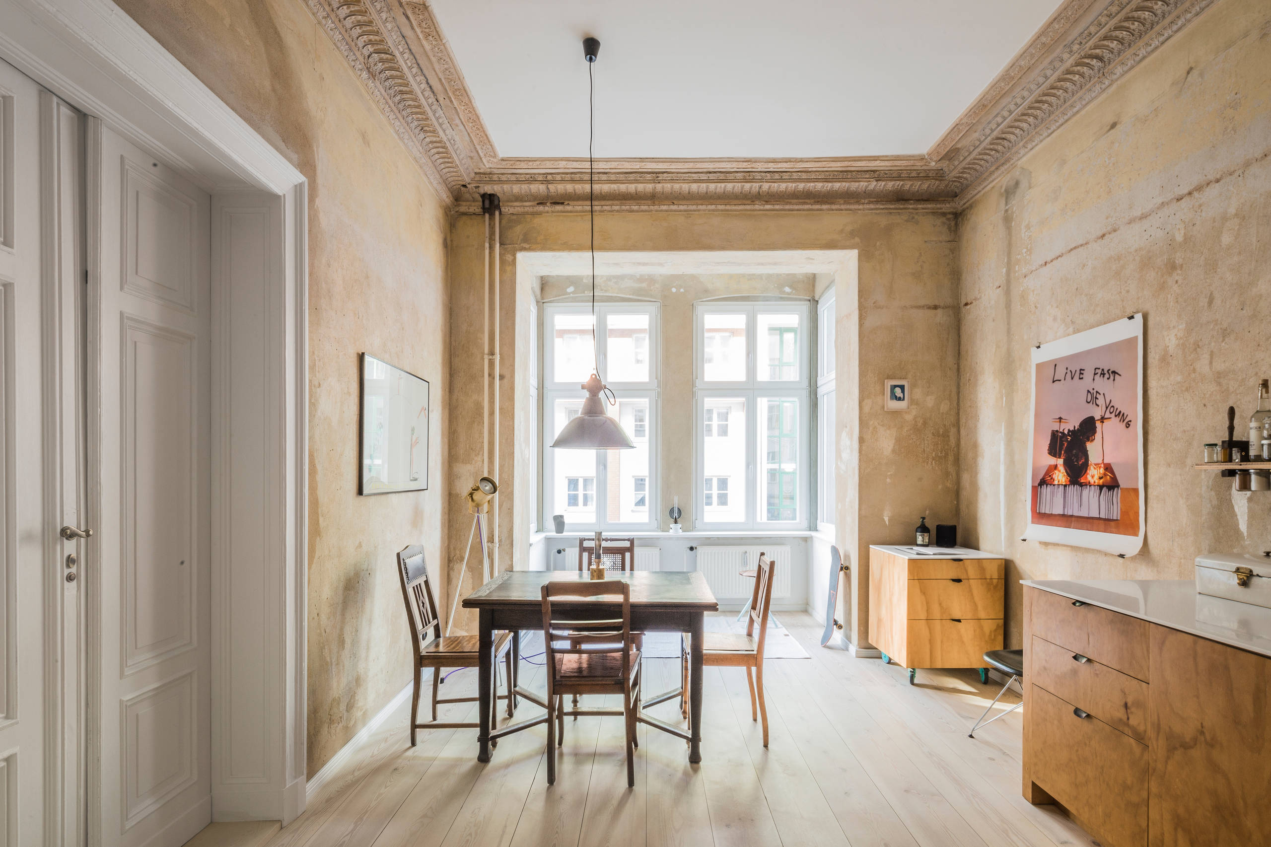 Houzz Германия: Кухня с ободранными стенами