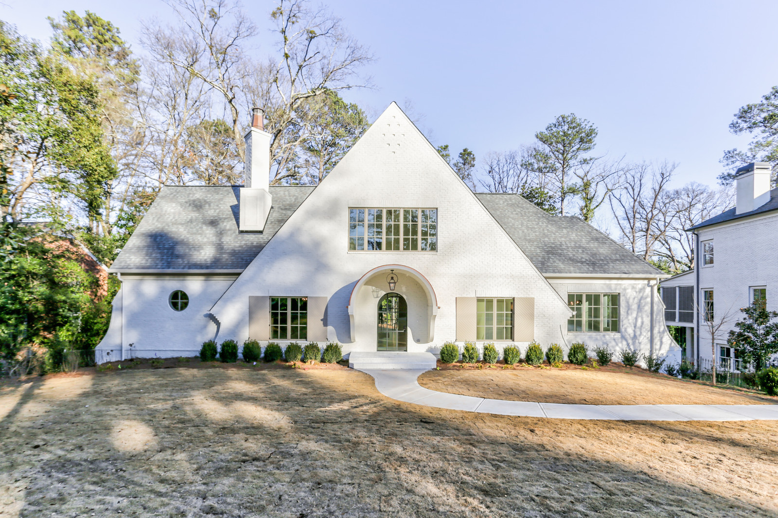 Дизайн-дебаты: Арки — кошмар 1990-х или нет