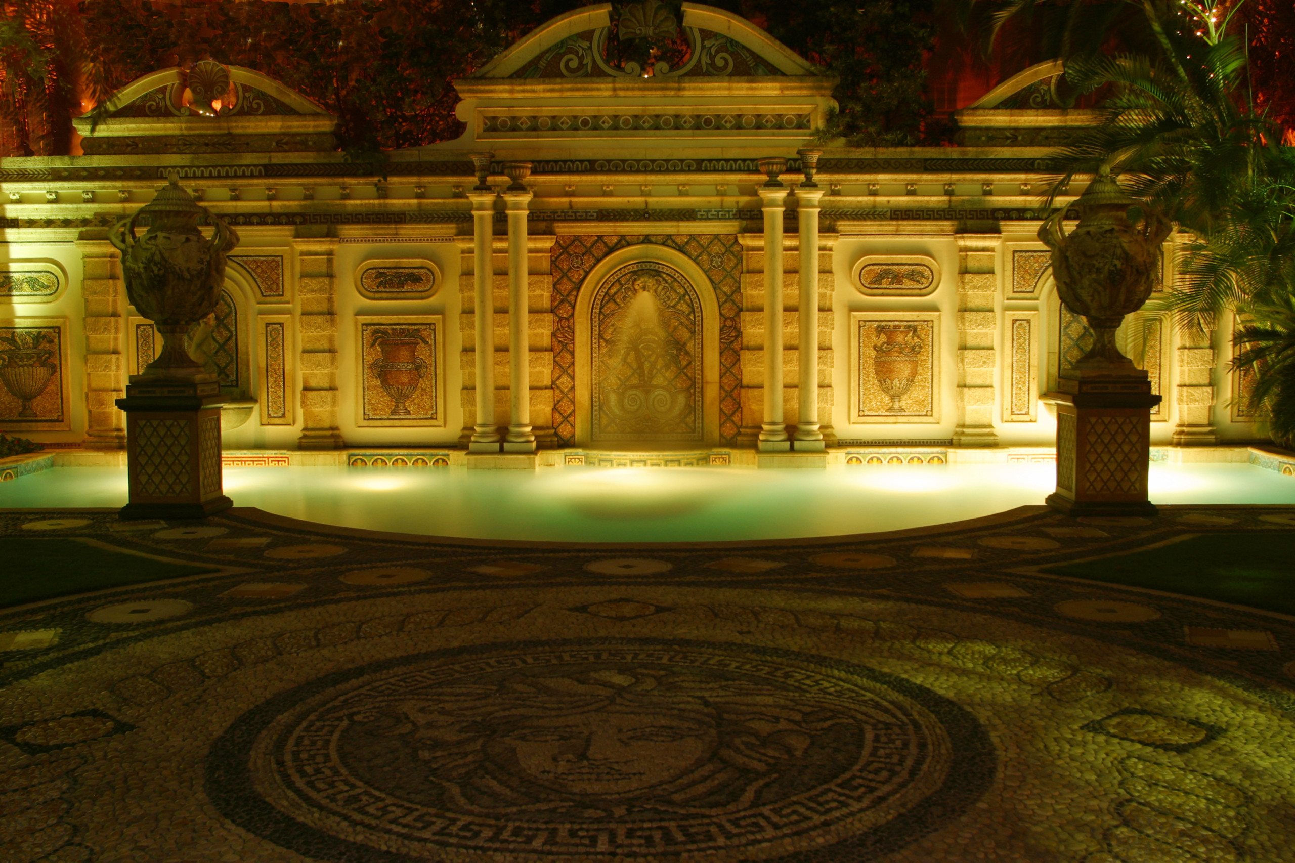 Бренды в доме: Граница между хорошим вкусом и показной роскошью