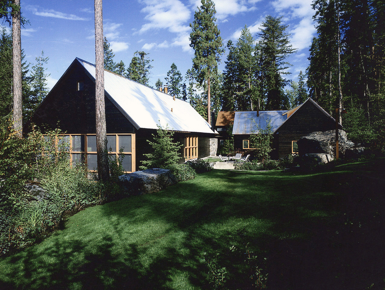 Houzz США: Современная интерпретация бревенчатого дома в Монтане