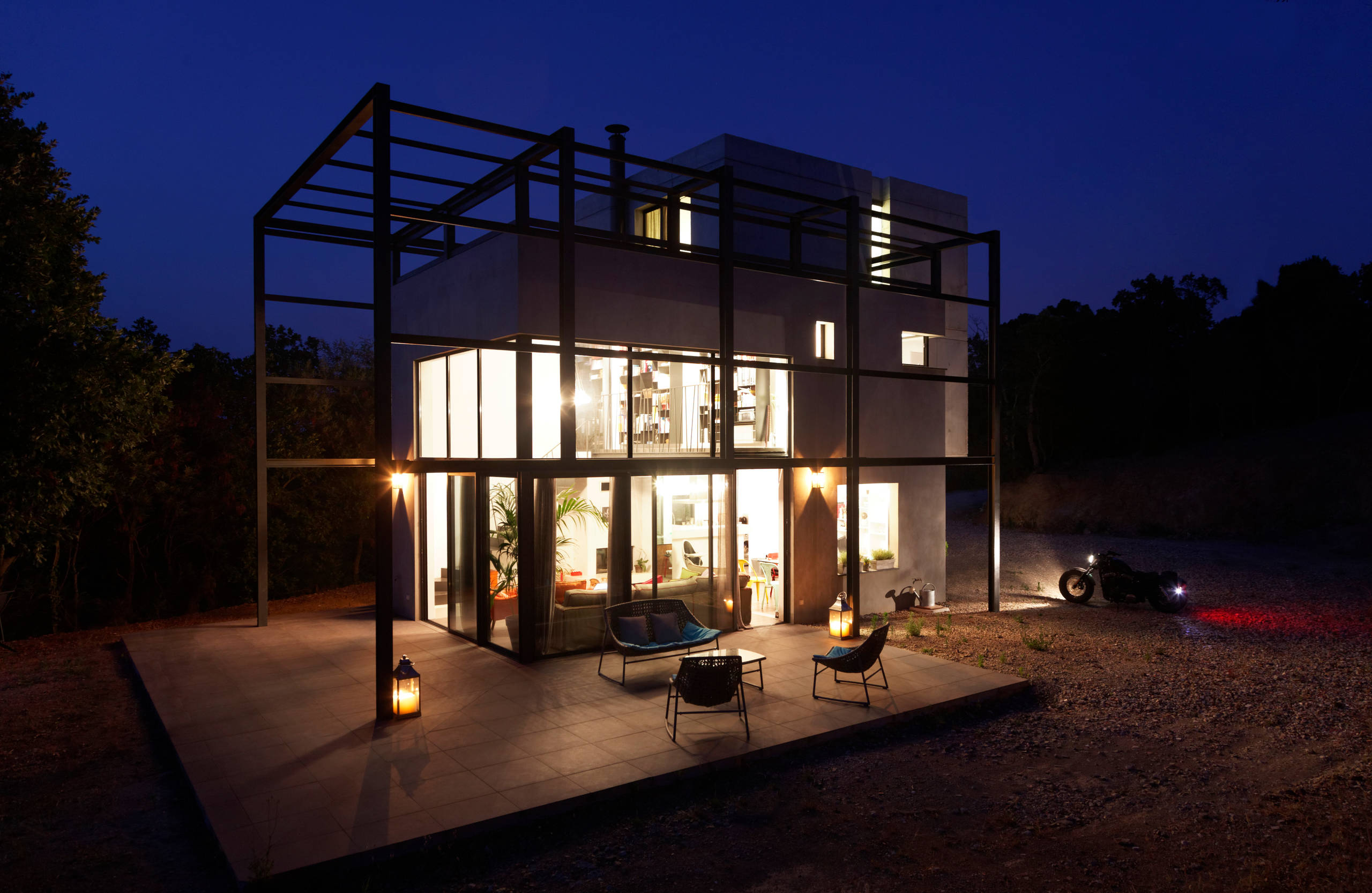 Психология: 4 способа скоротать холодный осенний вечер дома