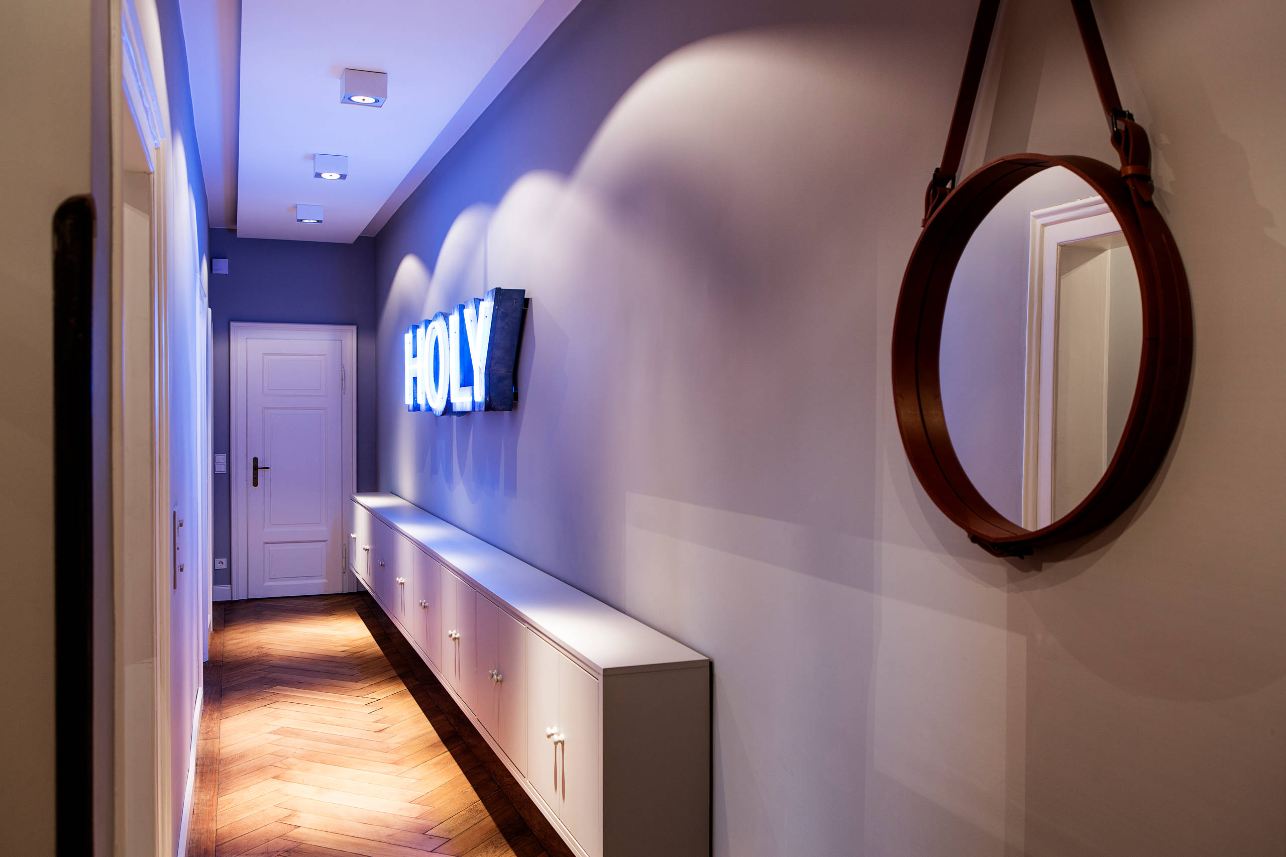 Что делать с узким коридором: 10 дизайн-решений