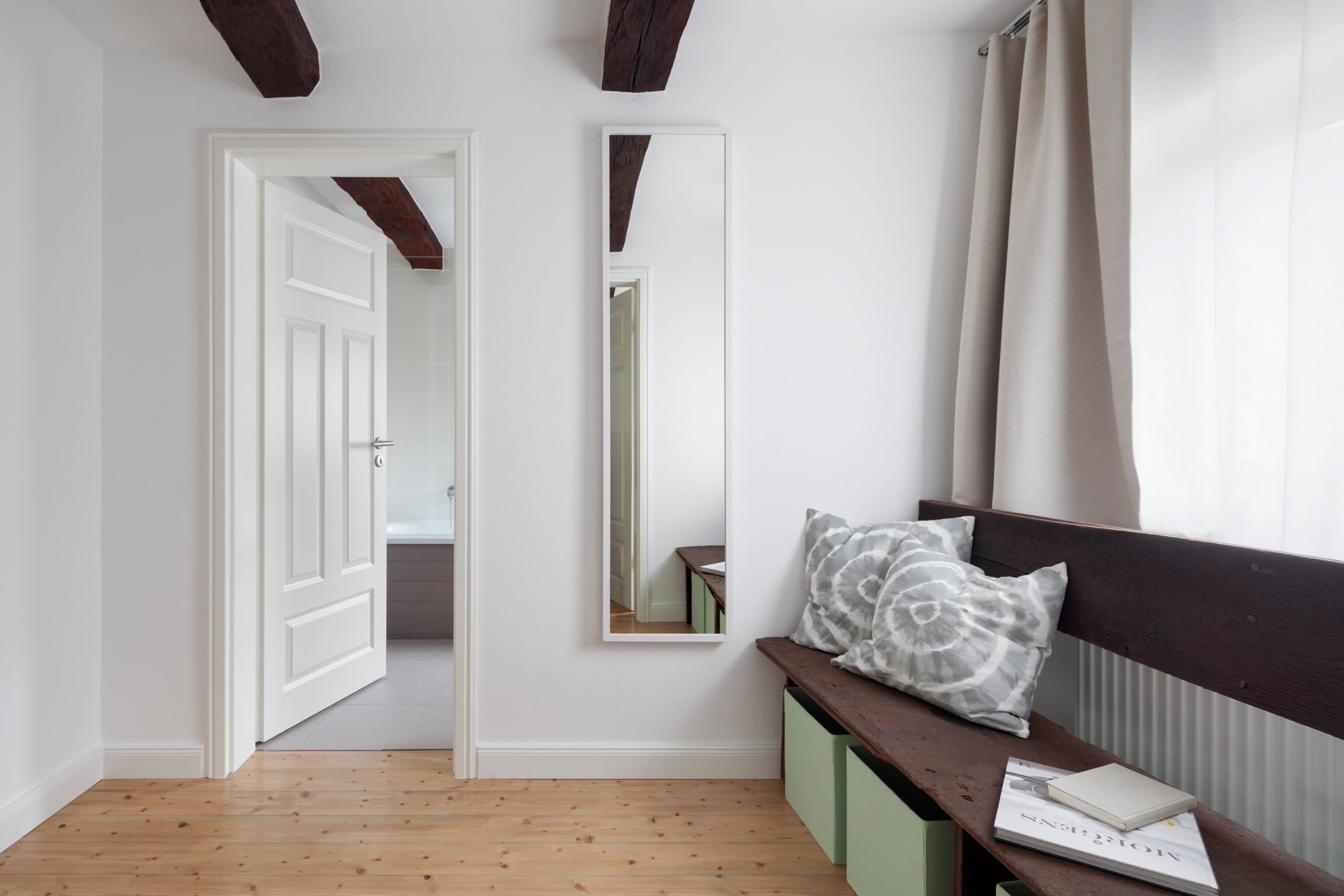 DIY: Подушки диванные в технике батик