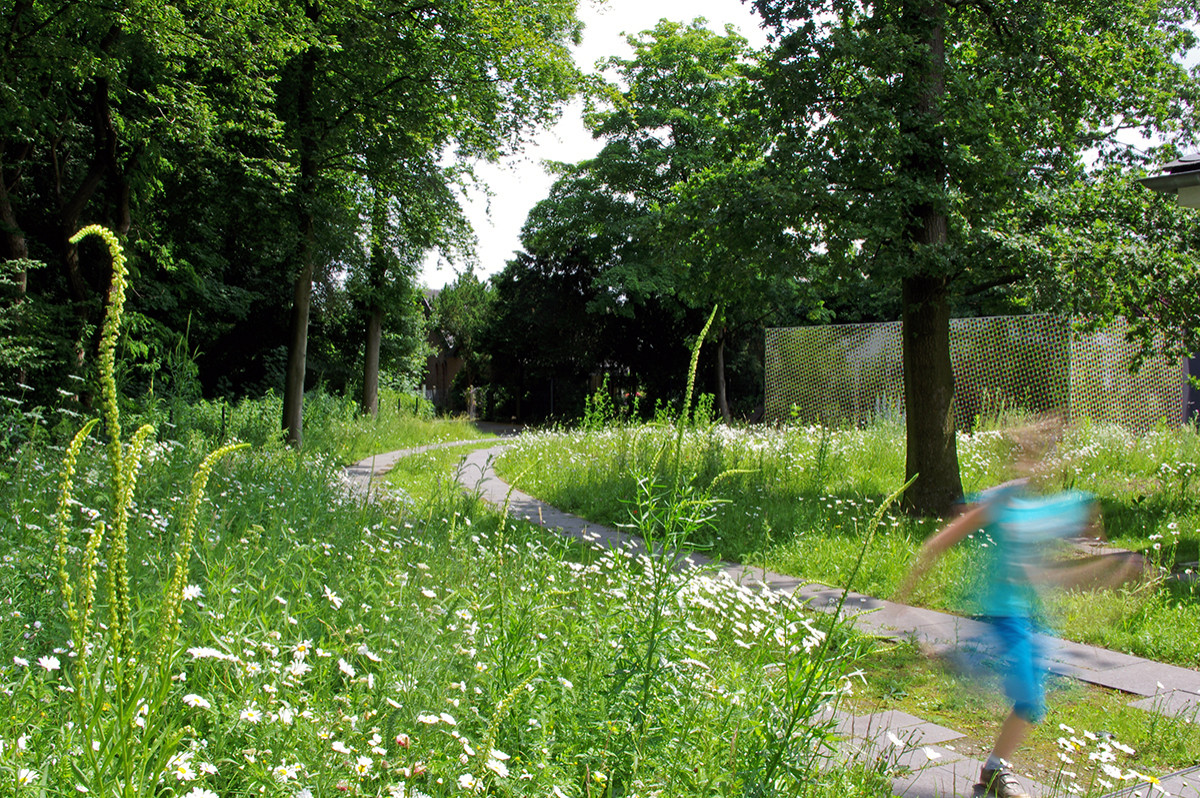 Архитектура: На что способны текстильные фасады