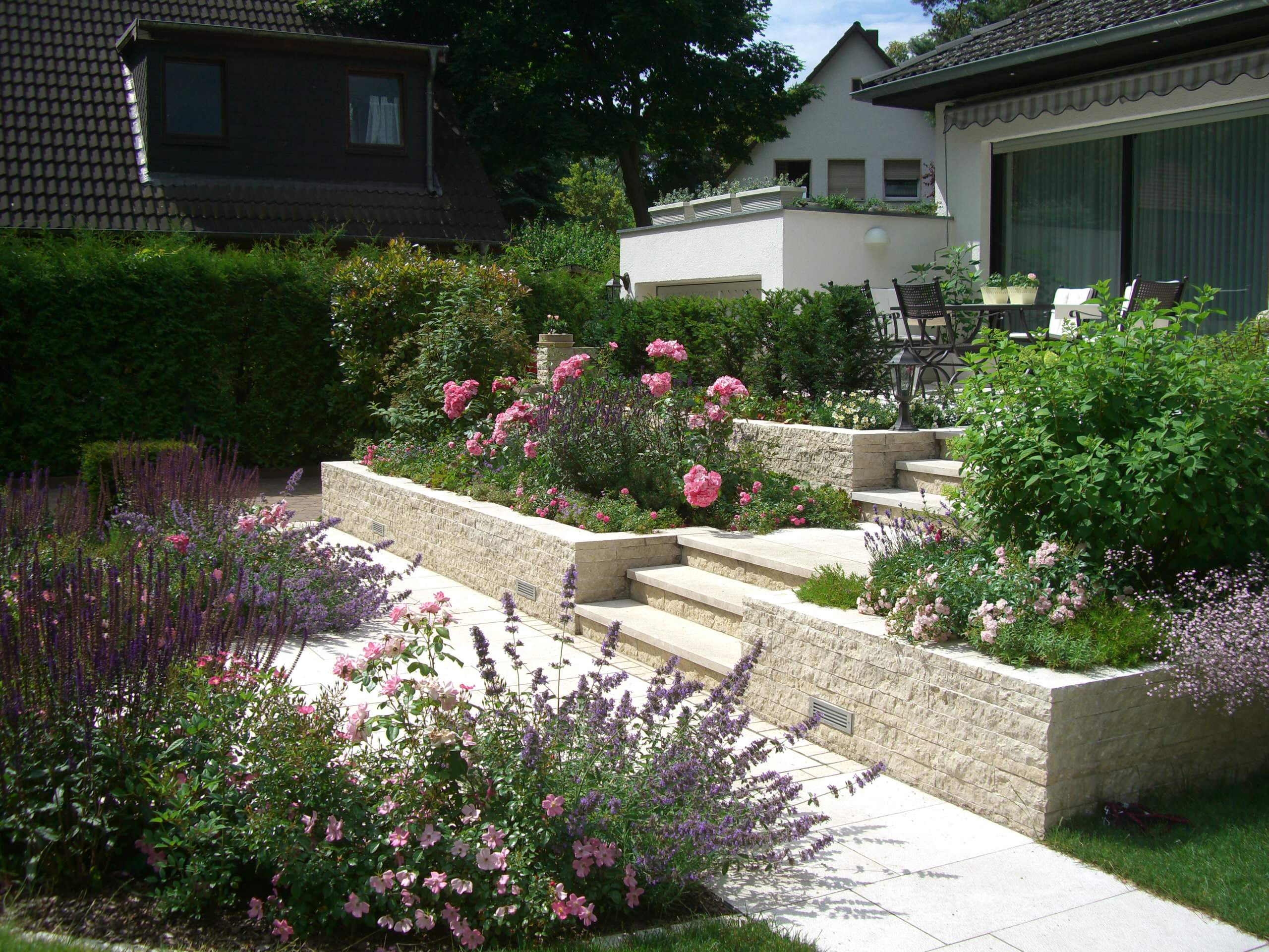 Ленивый сад: 17 советов, которые сэкономят вам силы