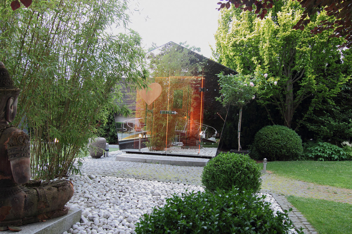 Houzz Германия: Зеркала и светодиоды... для необычной сауны в Нюрнберге