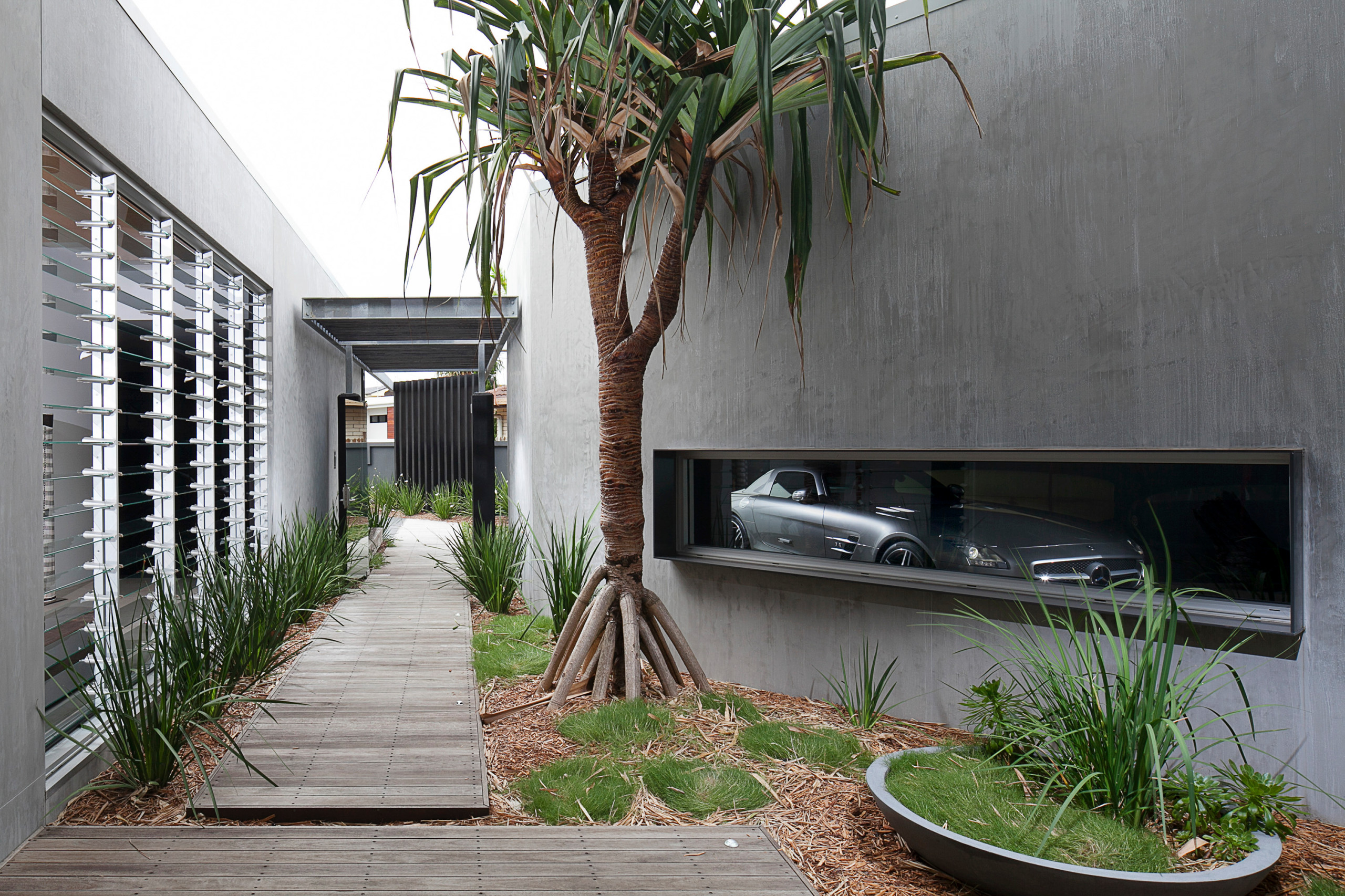 Фотоохота: 27 идей, как сделать гараж украшением фасада дома