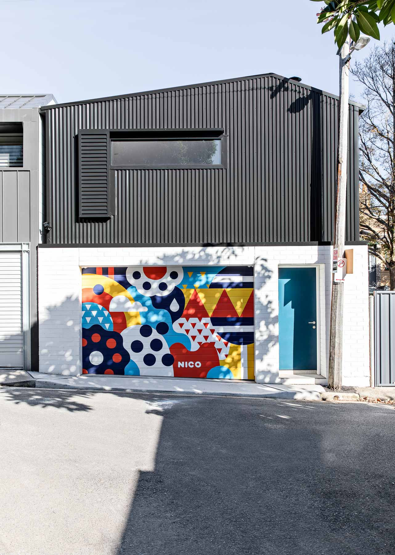 Фотоохота: 27 идей, как сделать гараж украшением фасада дома