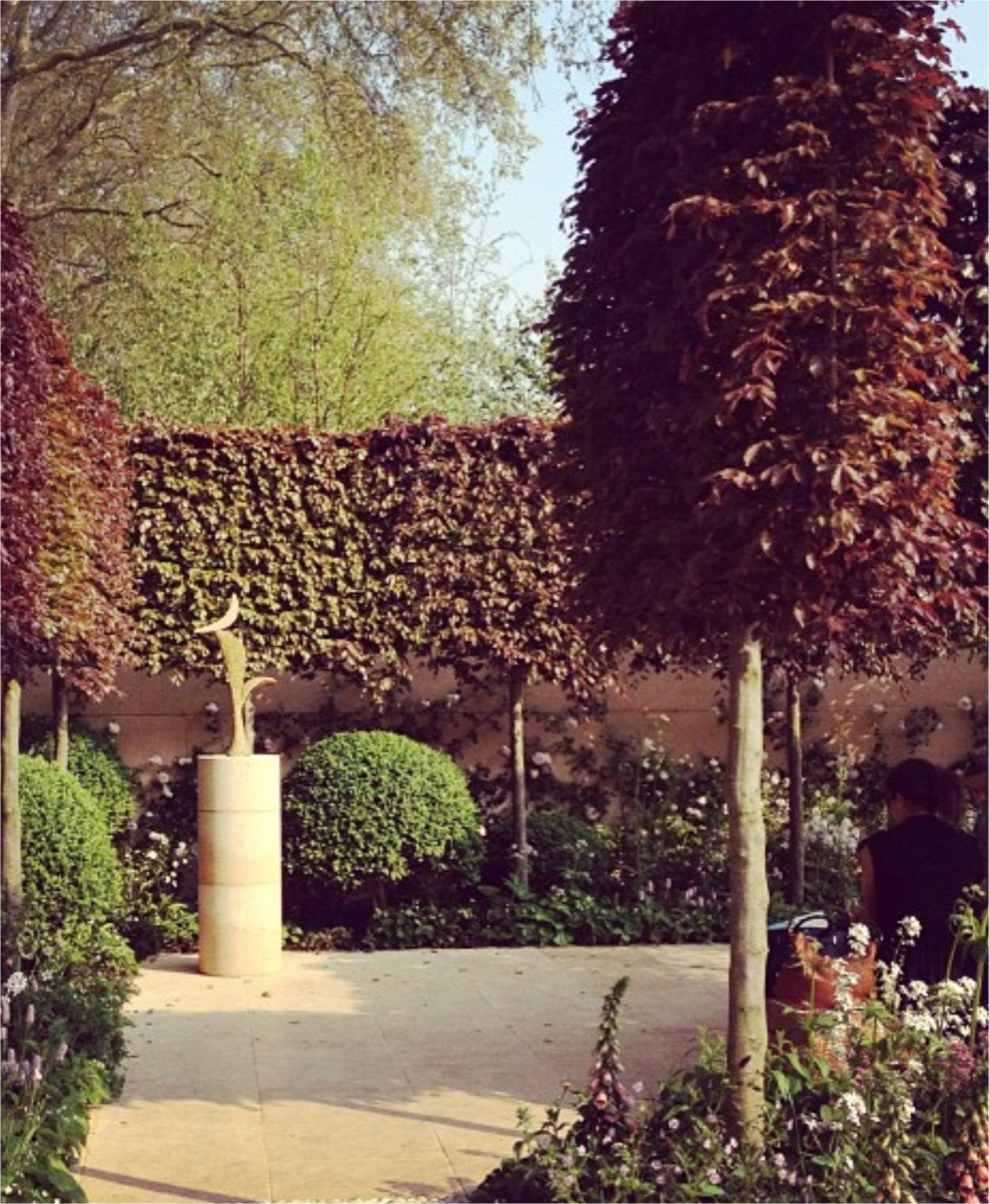 Сделайте это по-французски: Регулярный сад на маленьком участке