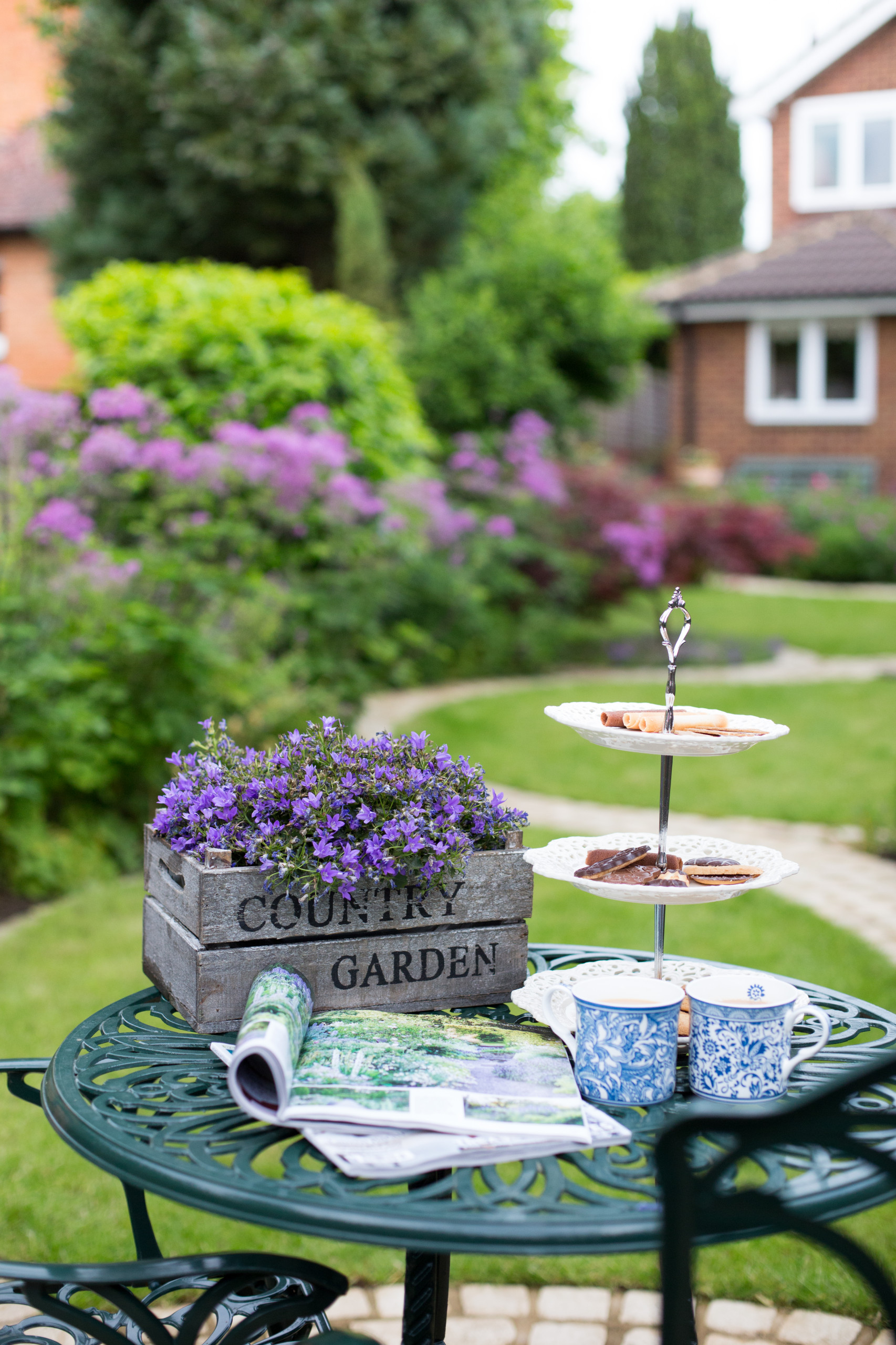 Приоритеты: Как ухаживать за садом, если времени в обрез