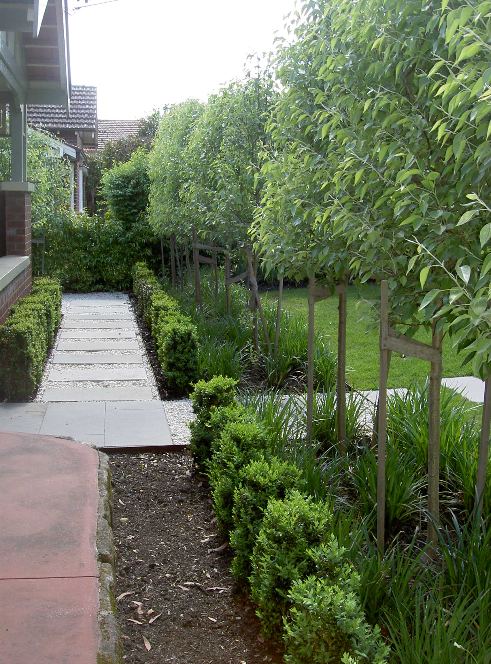 Сад без клумб: Оставляем только деревья и кустарники