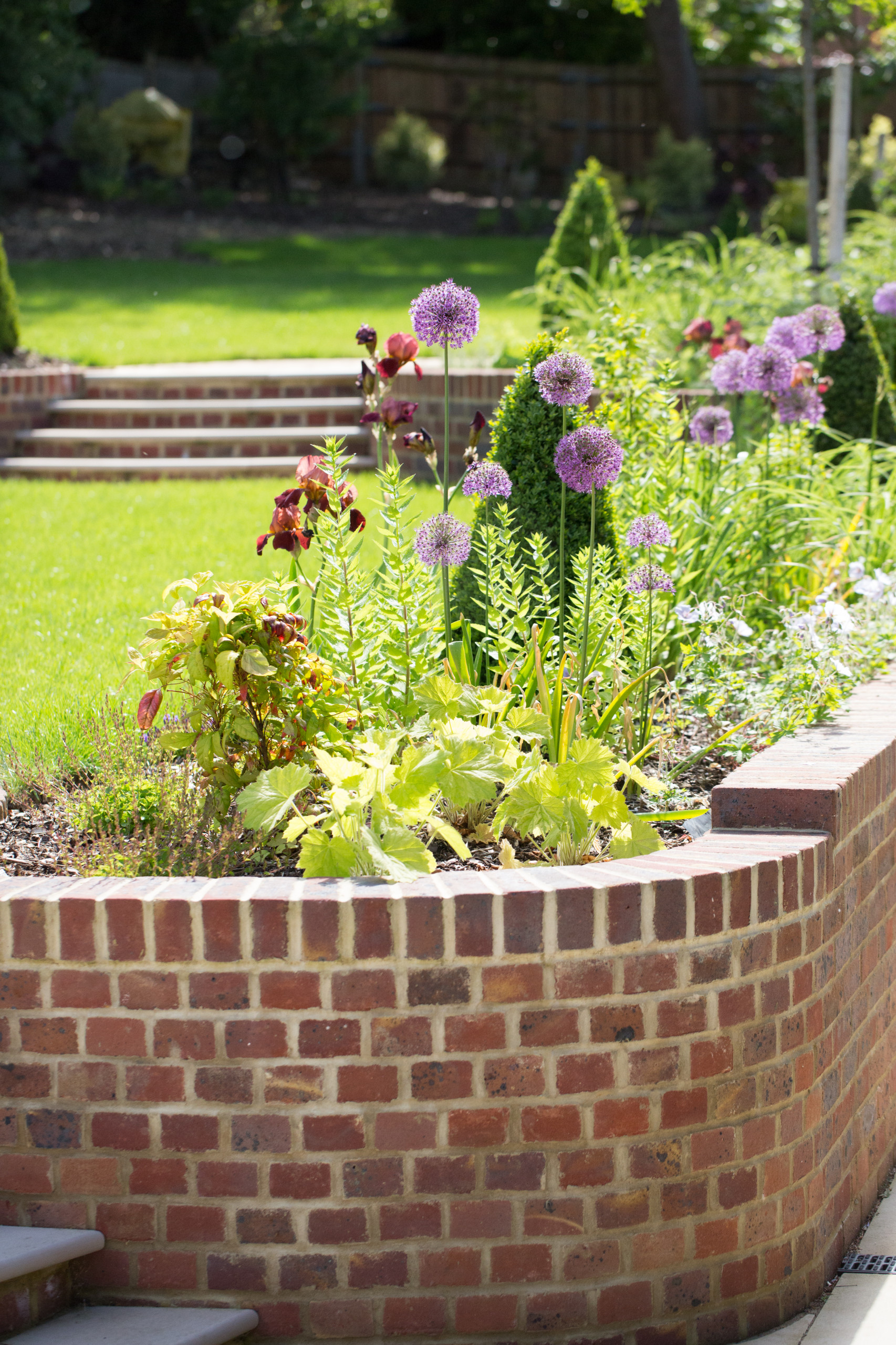 Азы садовода: Что такое подпорные стенки и какими они бывают