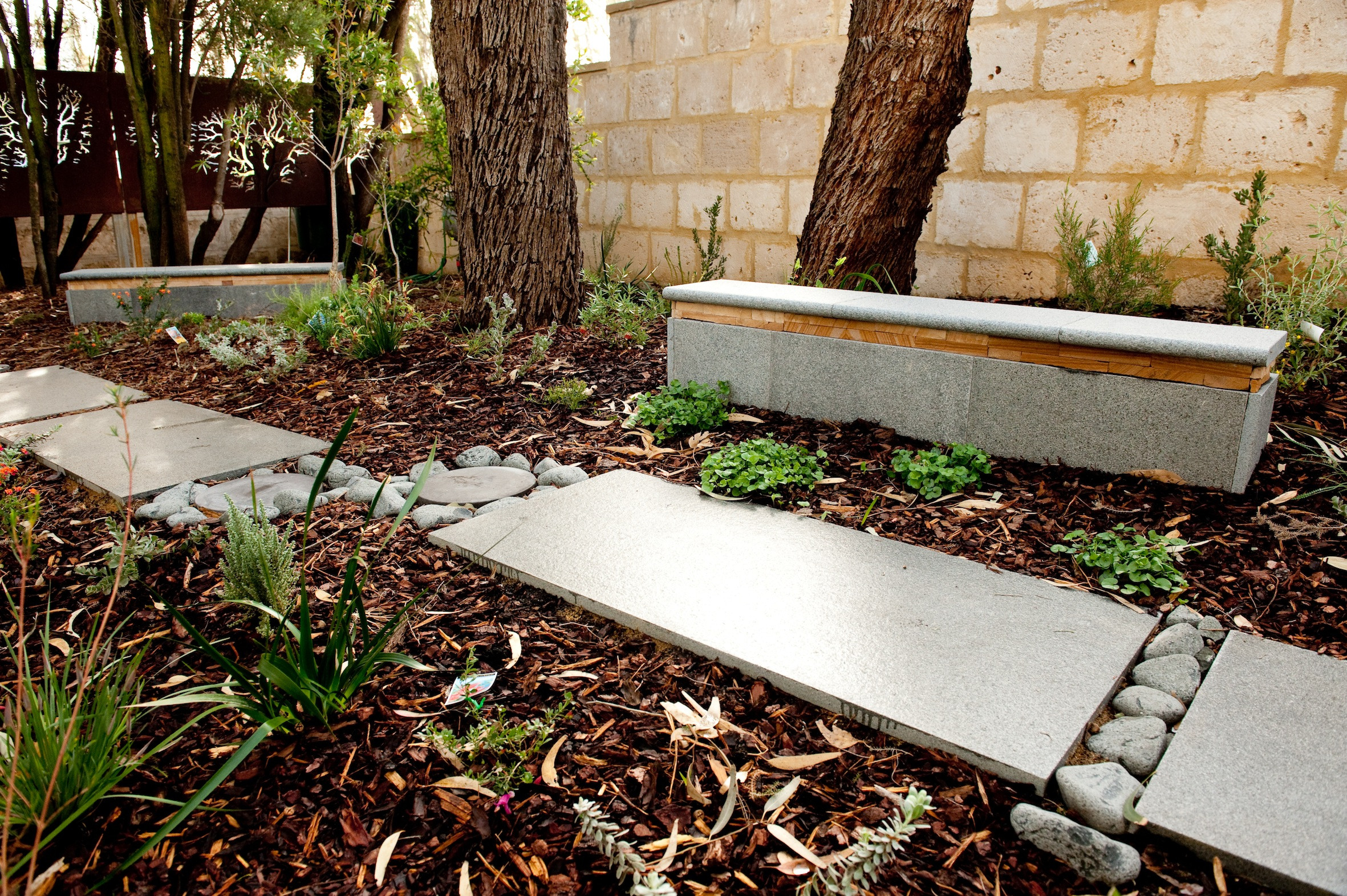 Природное земледелие: Мульчирование и задернение «для ленивых»