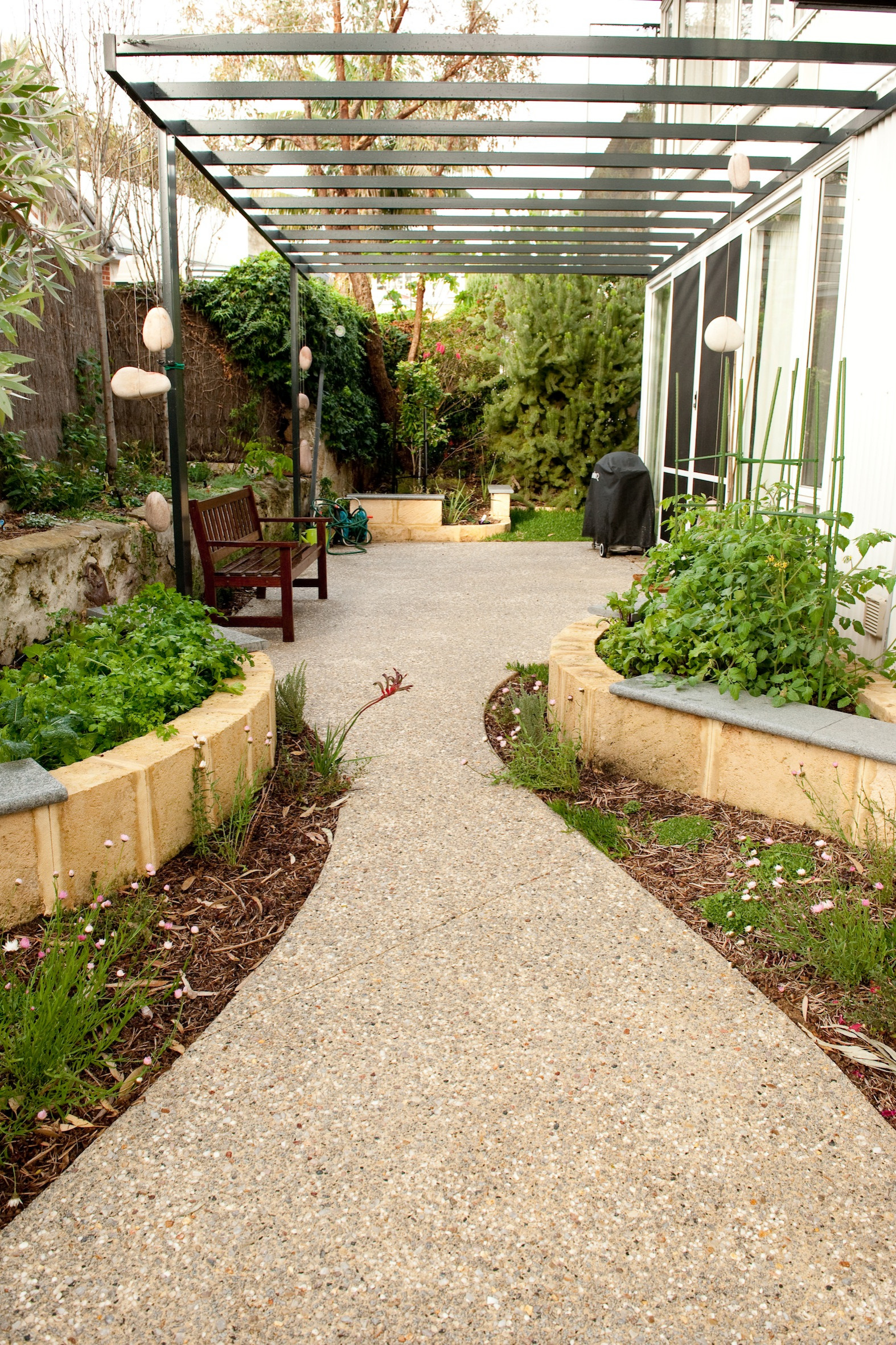 Природное земледелие: Мульчирование и задернение «для ленивых»