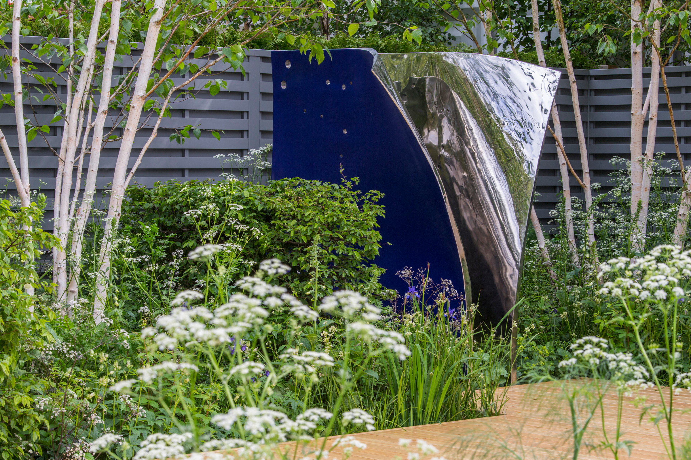 Уроки Chelsea Flower Show: Какими модными цветами украсить сад