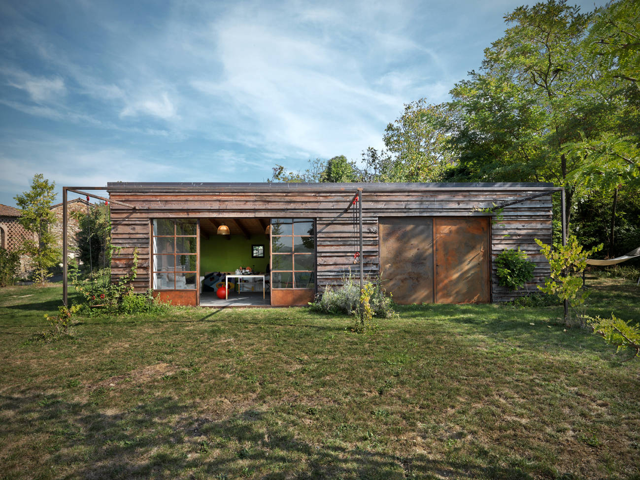 Необычные беседки: 12 идей от Стокгольма до Санта-Барбары