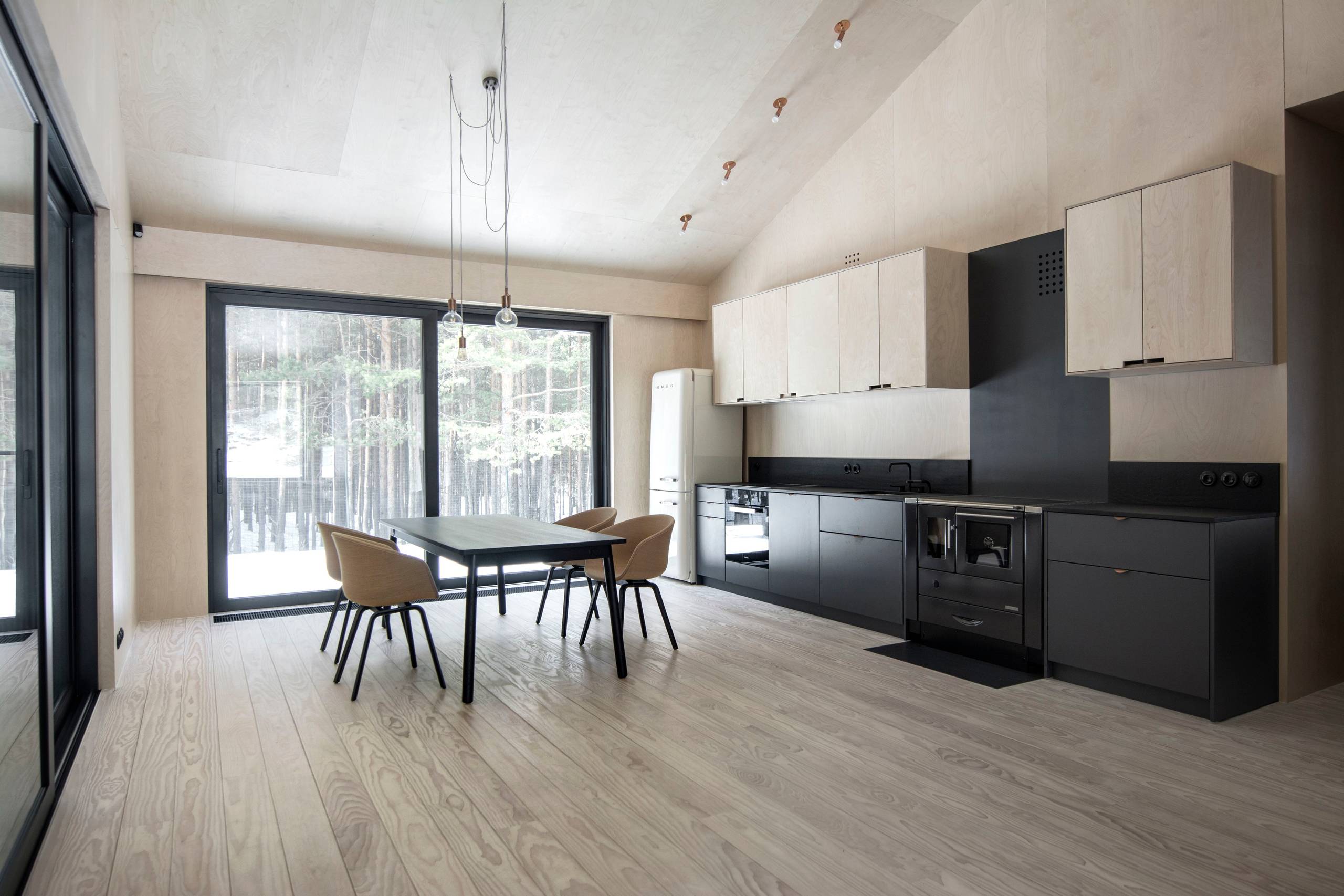 Houzz Латвия: Дом из амбарной доски и стали