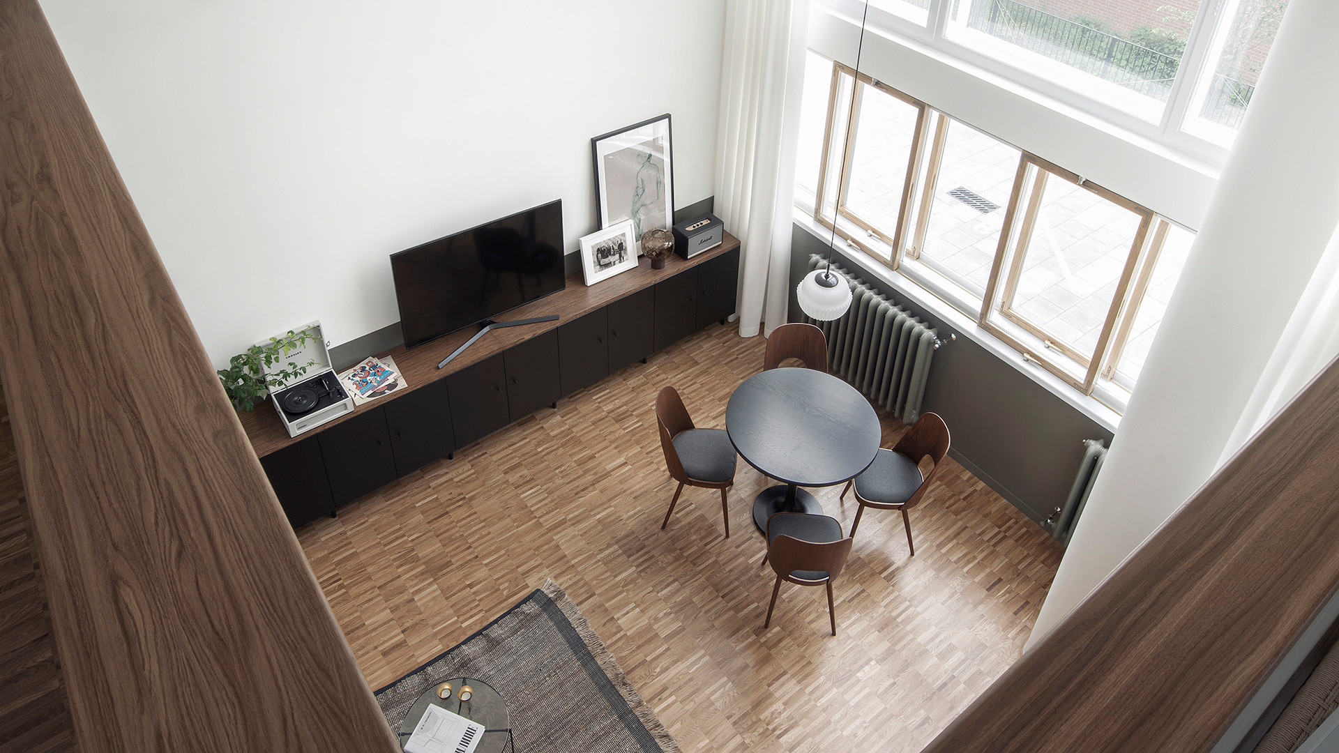 Houzz тур: Интерьер в «номенклатурном» стиле в доме Наркомфина