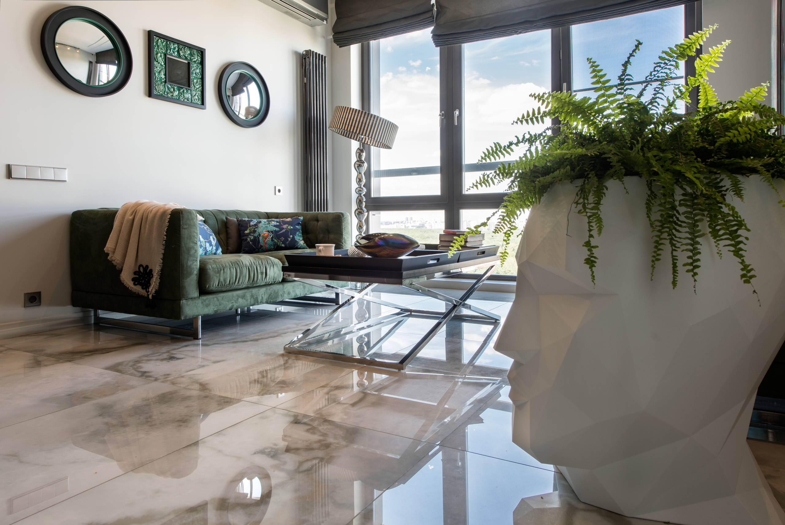 Houzz тур: Кашпо Родриго и керамогранит в спальне для молодой семьи