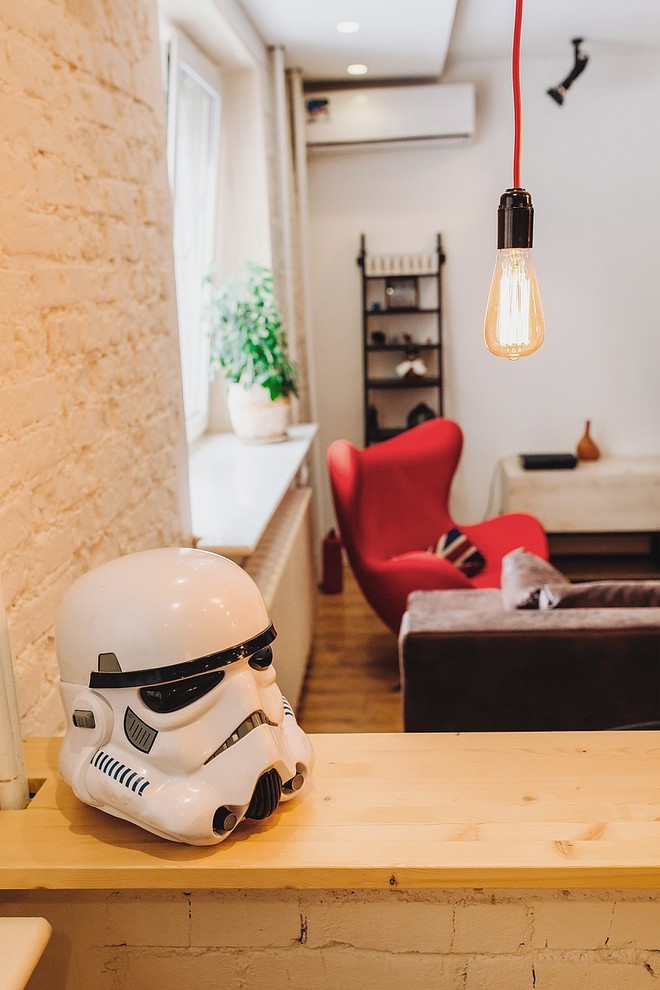 Houzz тур: Яркий лофт для холостяка в Магнитогорске