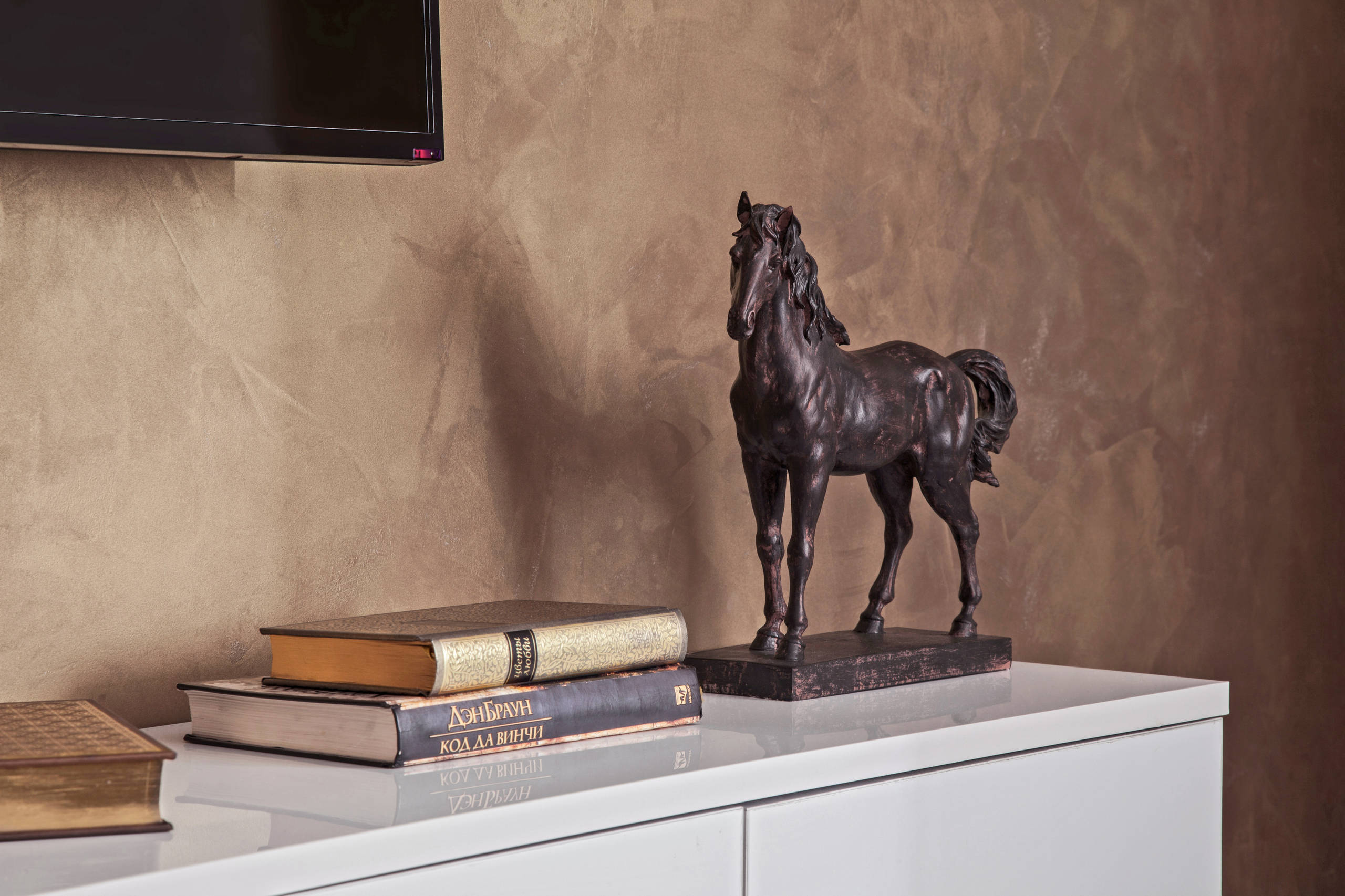 Houzz тур: Черно-белые фотографии Парижа и растворяющаяся кухня