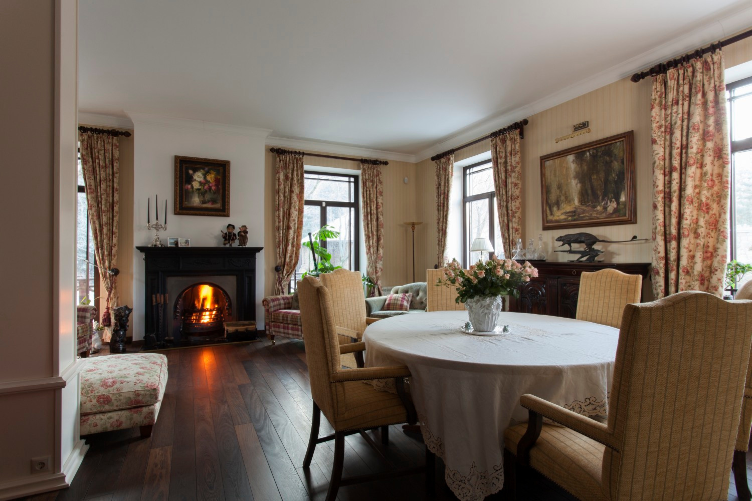 Houzz тур: Дом с английским настроением и музыкальной гостиной