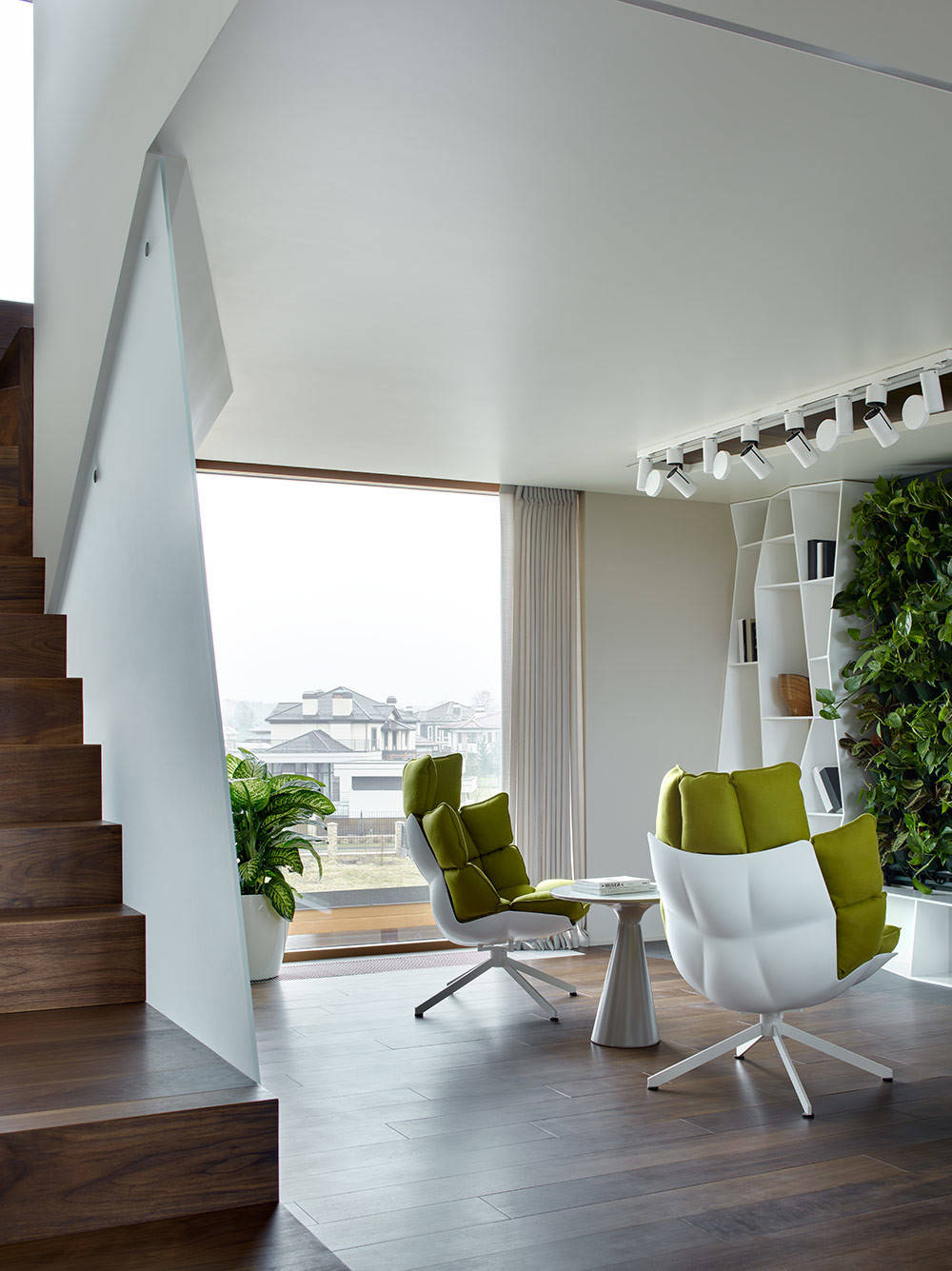 Houzz тур: Дом в духе деконструктивизма — в Подмосковье