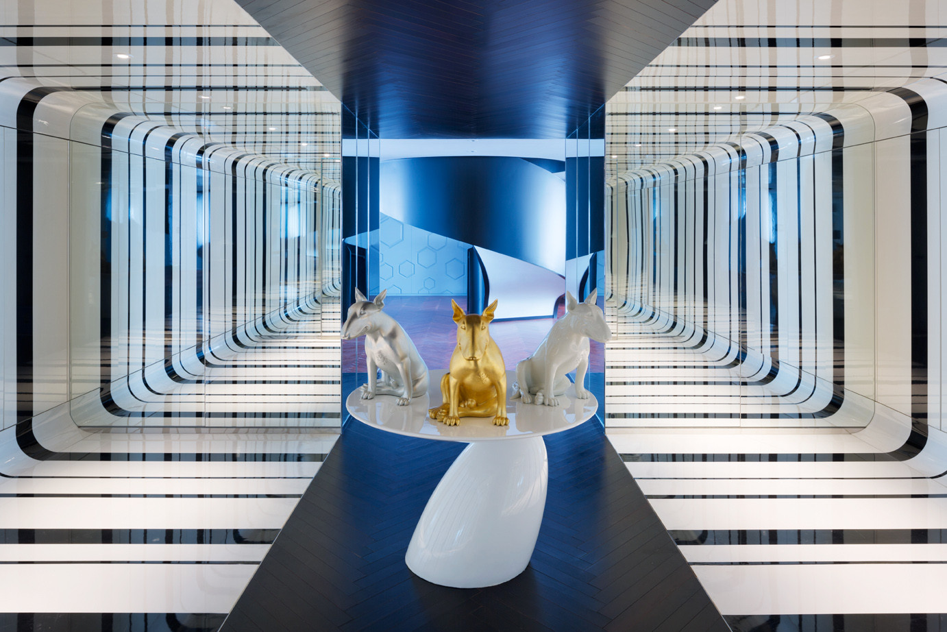 Итак, ваш стиль... футуризм