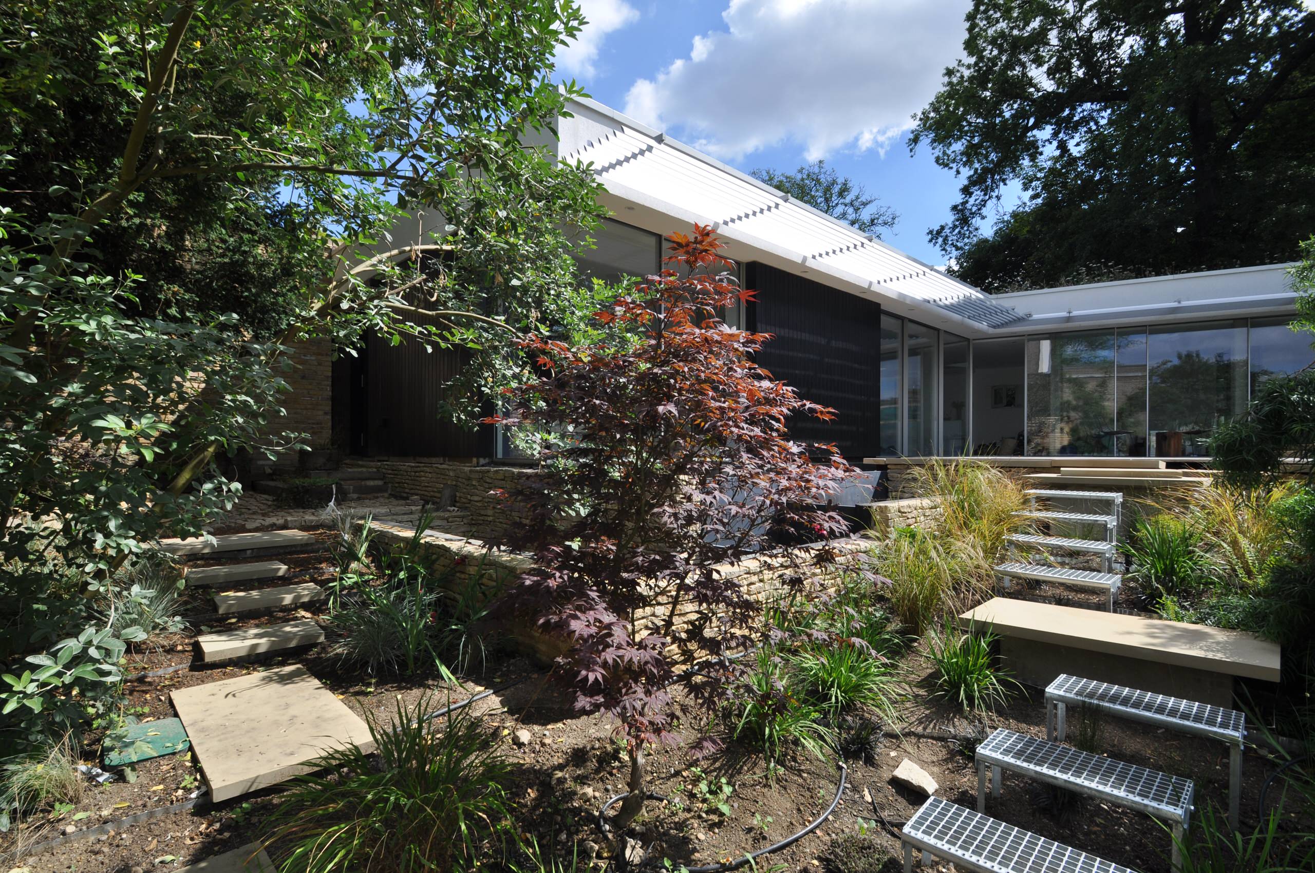 Houzz Британия: Архитектор построил эко-рай для родителей