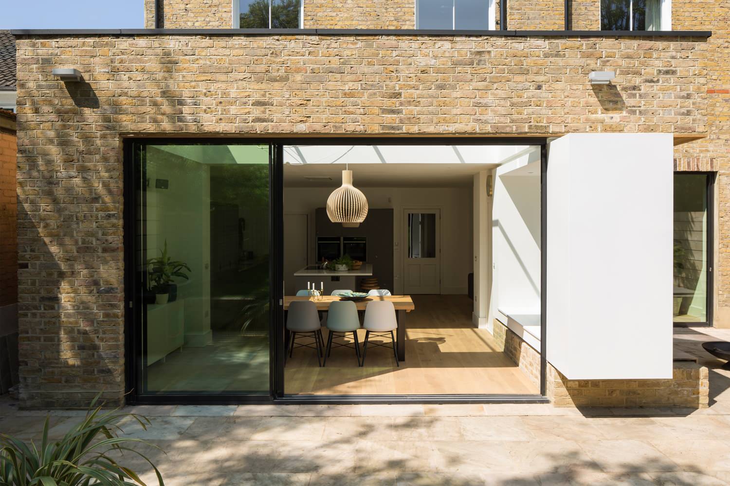 Houzz Британия: Пристройка к дому — с кухней и местом для чтения