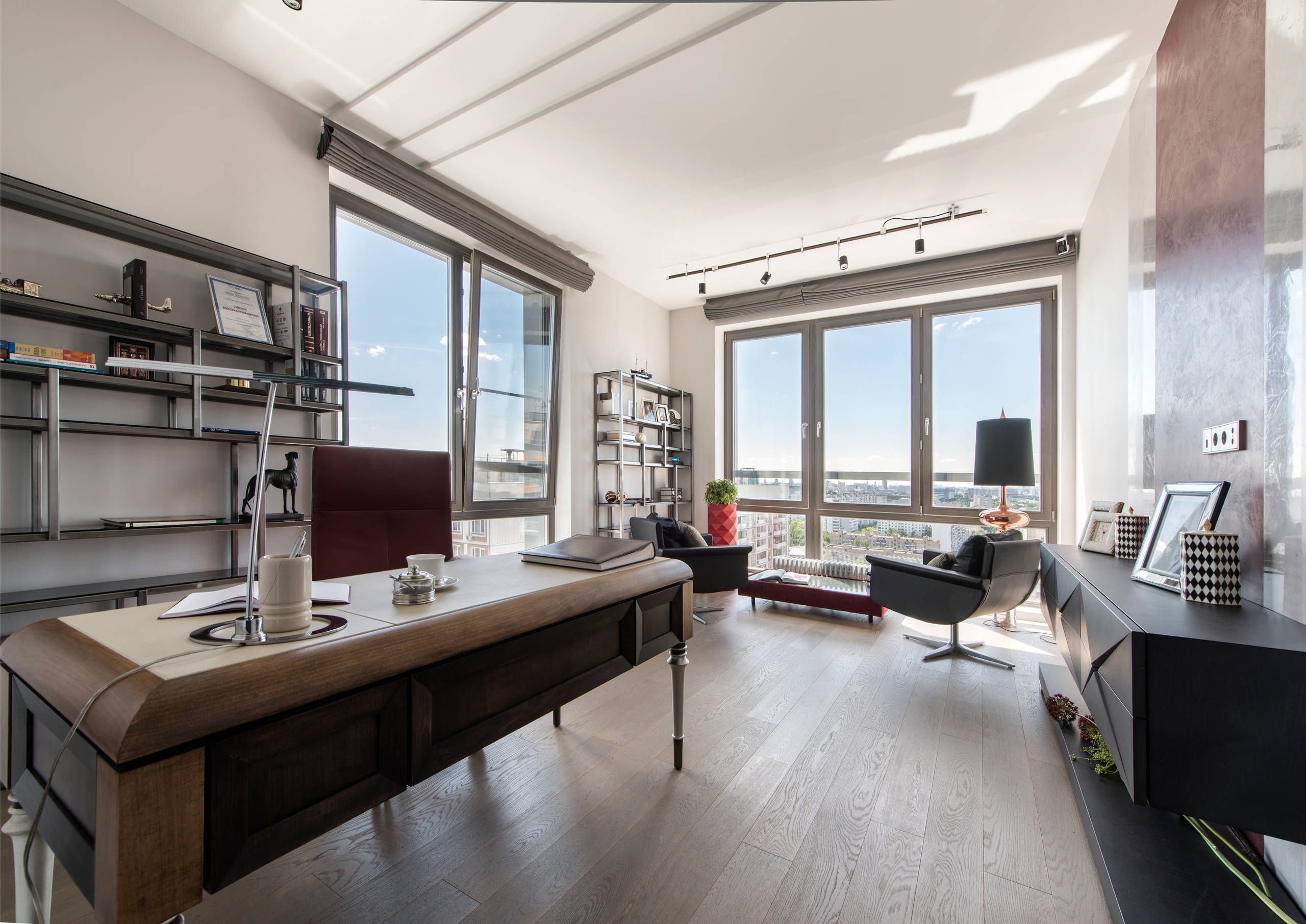 Houzz тур: Кашпо Родриго и керамогранит в спальне для молодой семьи