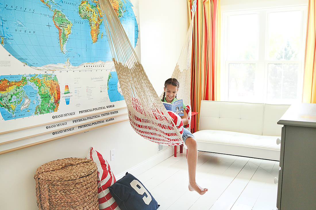 Качелям в интерьере быть: Где и на чем покачаться в городской квартире