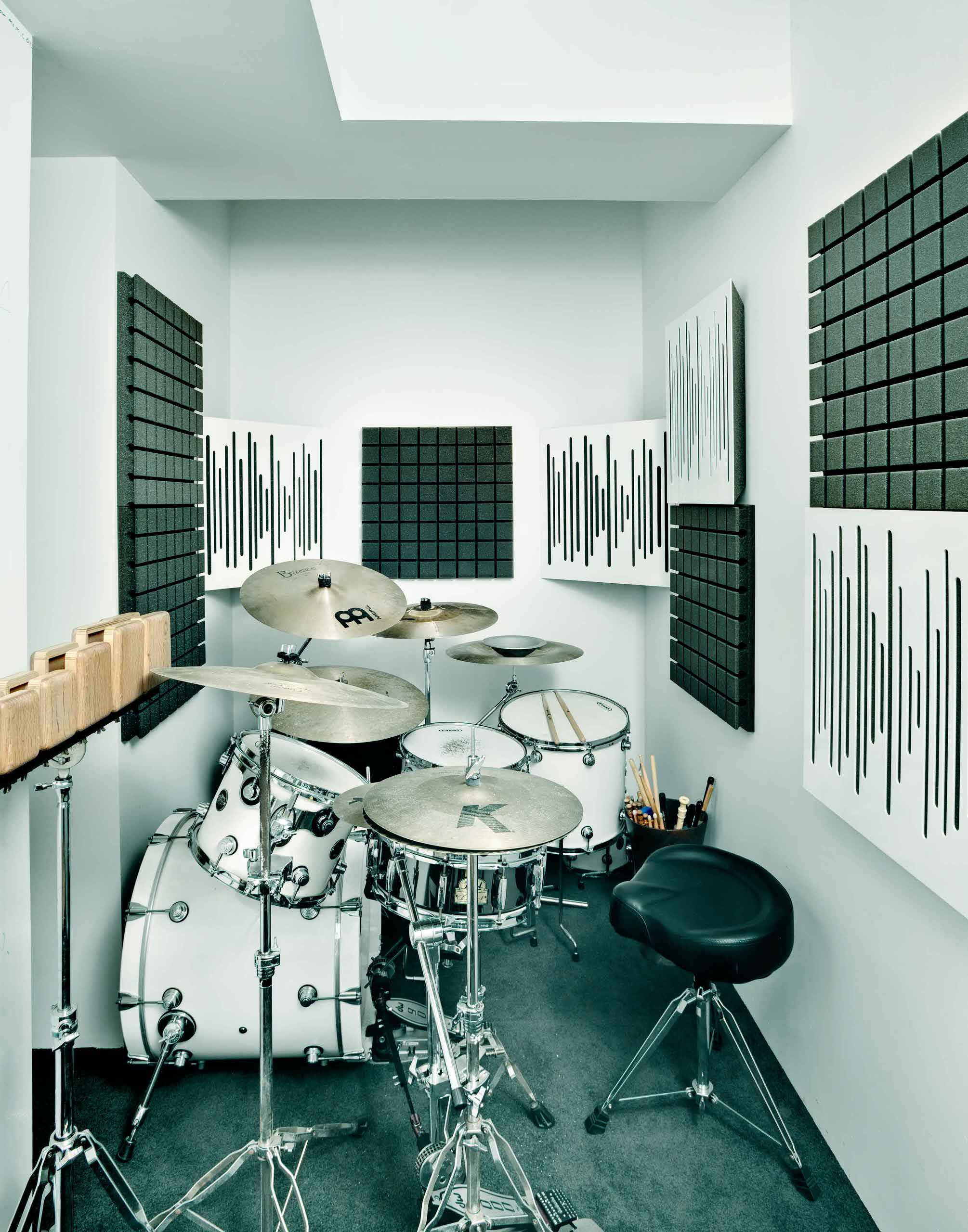 Houzz США: Белая квартира в стиле минимализма