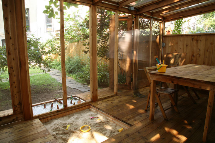 14 идей для необычных садовых построек