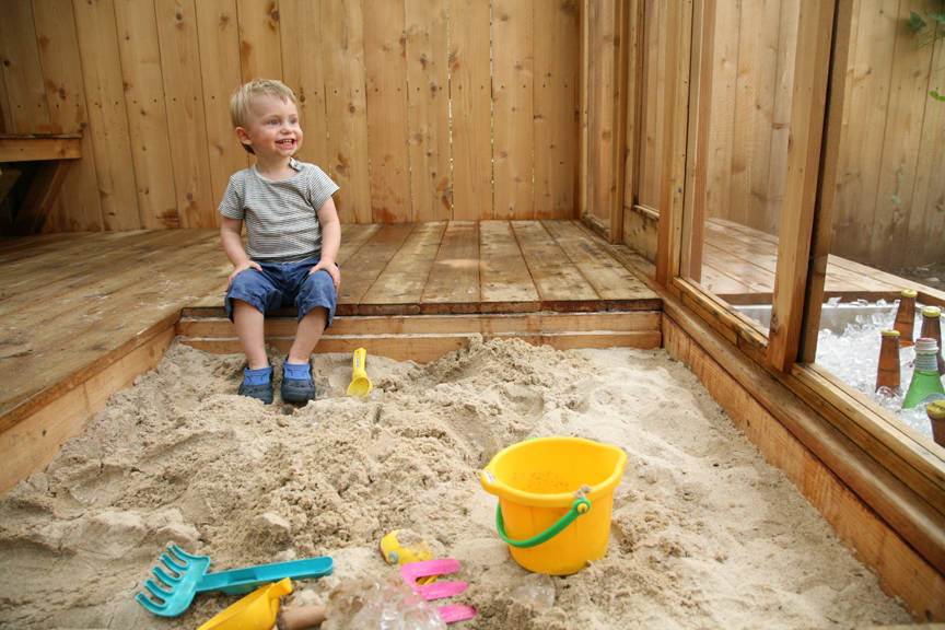 14 идей для необычных садовых построек