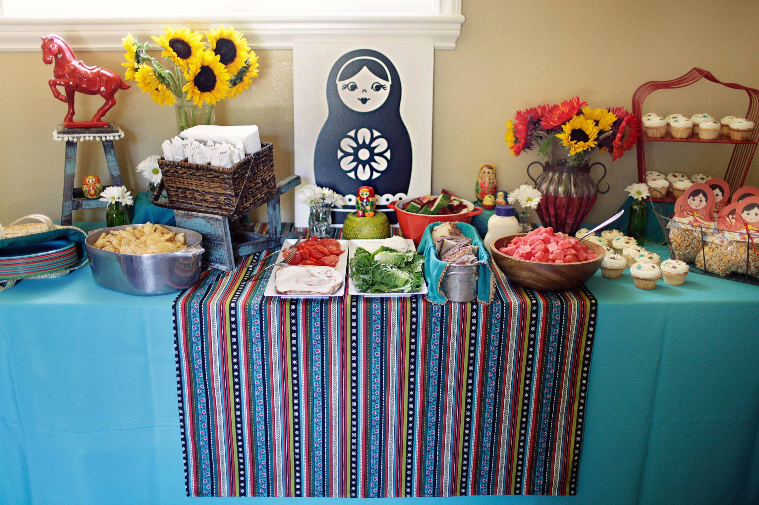 Хороший вопрос: Из какой посуды дети лучше едят