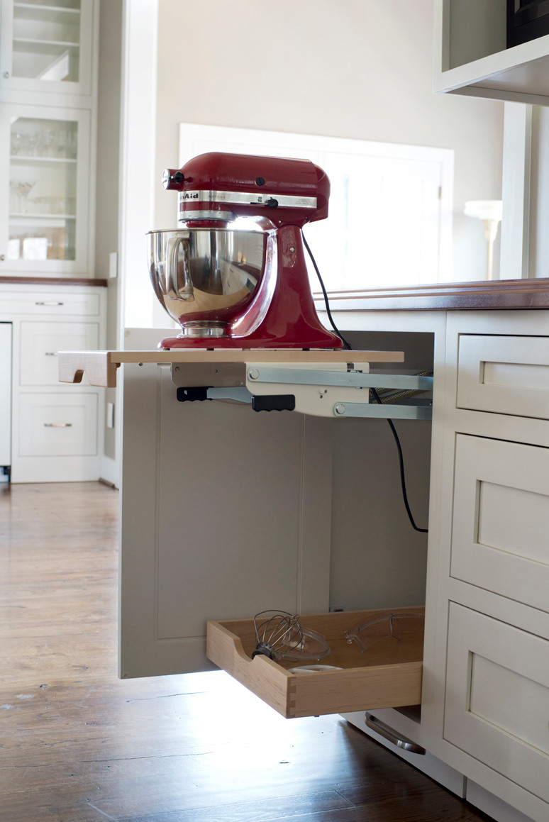 Так можно: Гараж для чайника и прочих кухонных машин