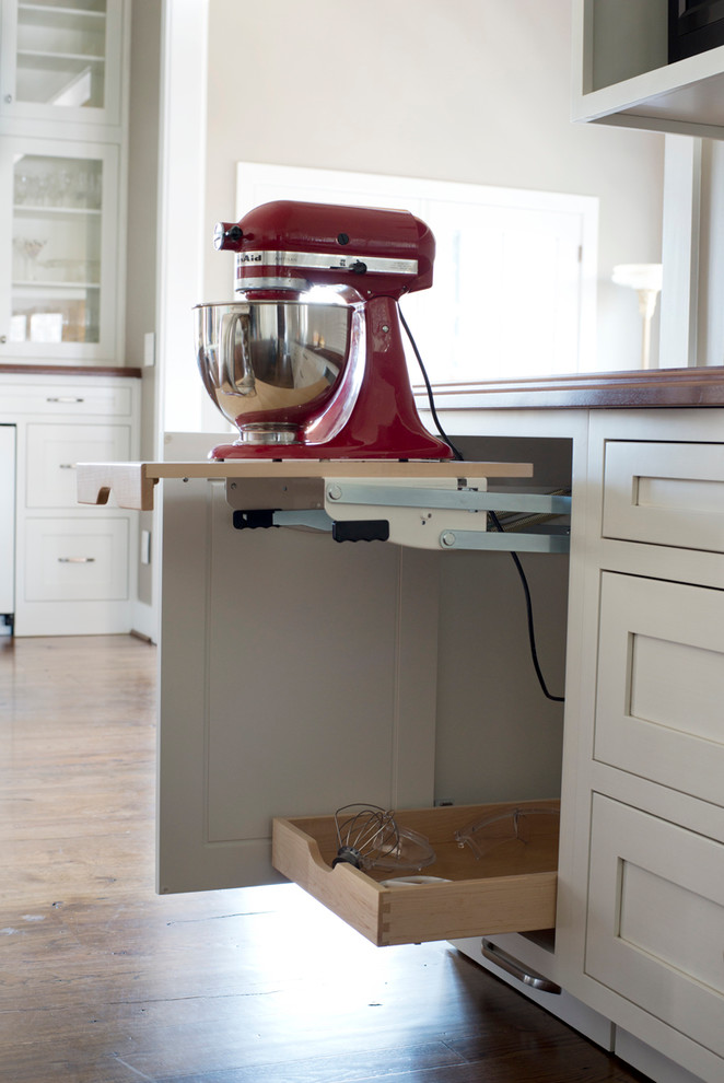 Так можно: Гараж для чайника и прочих кухонных машин