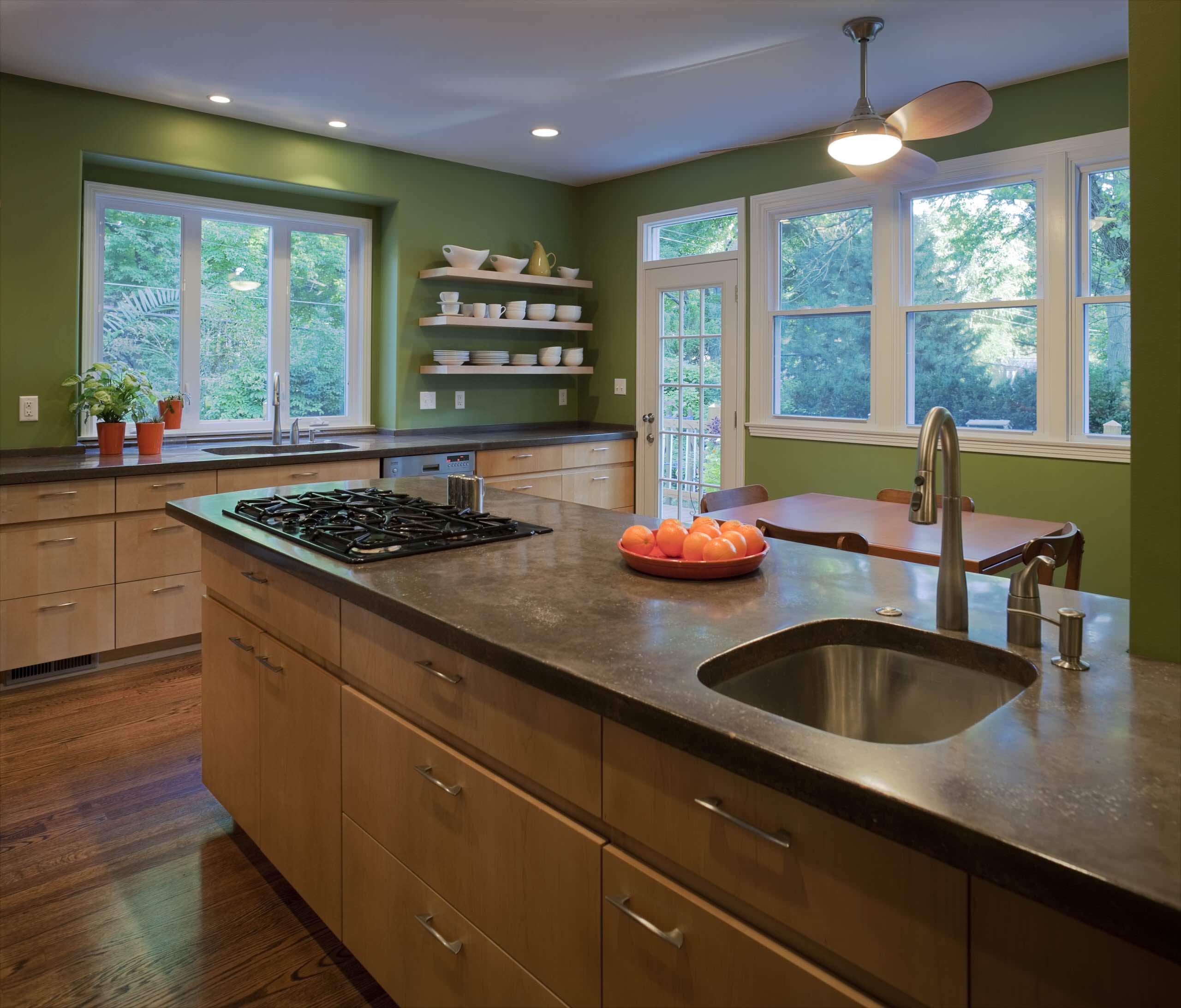 Комната с видом: Как обустроить подоконник