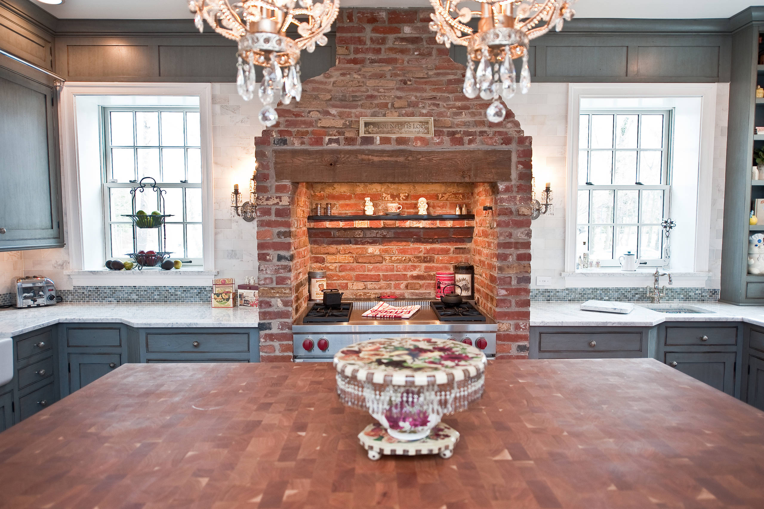 Дизайн-дебаты: Чем капремонт в старой квартире сложнее обычного