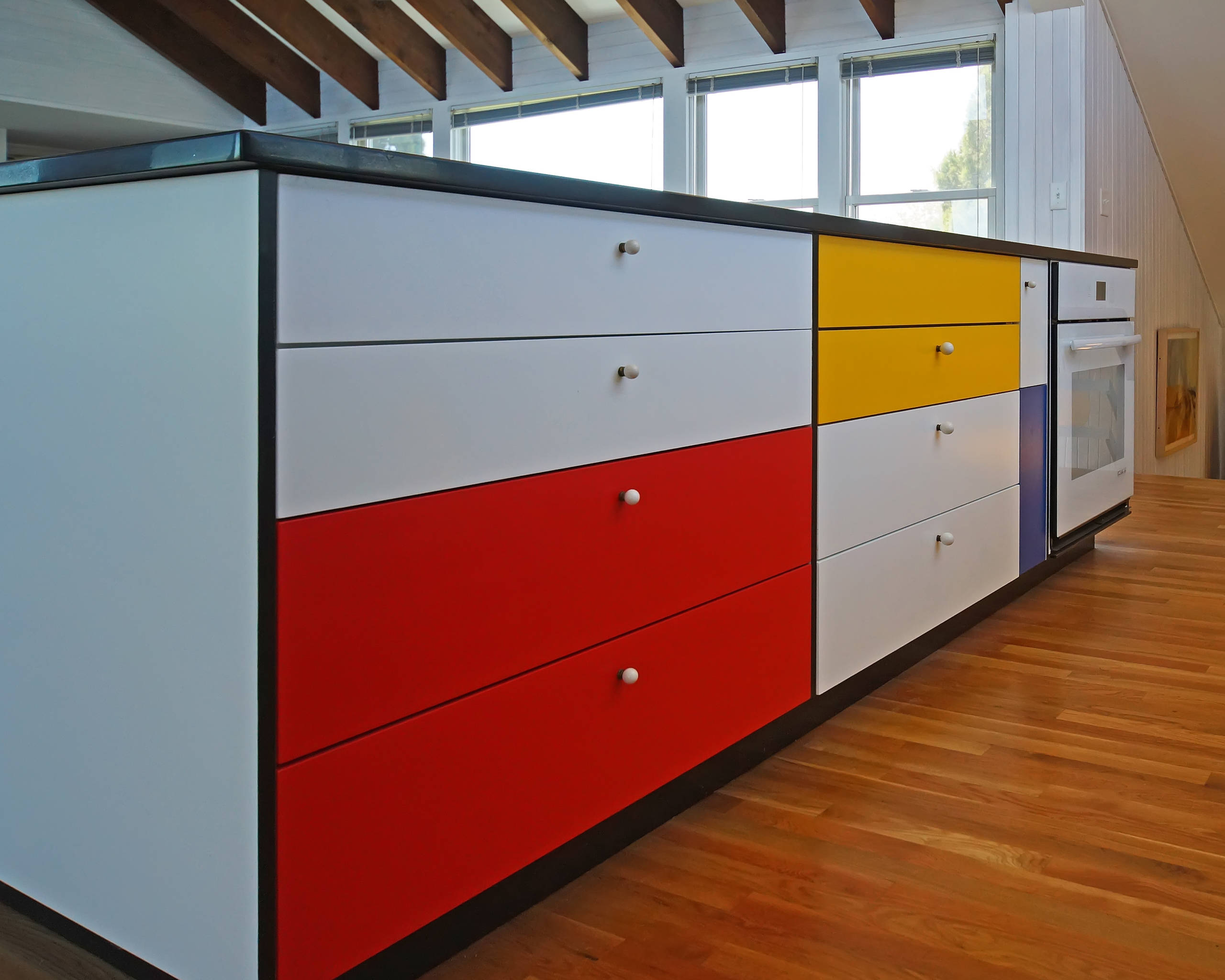 Проект недели: Кухня, вдохновленная искусством Мондриана