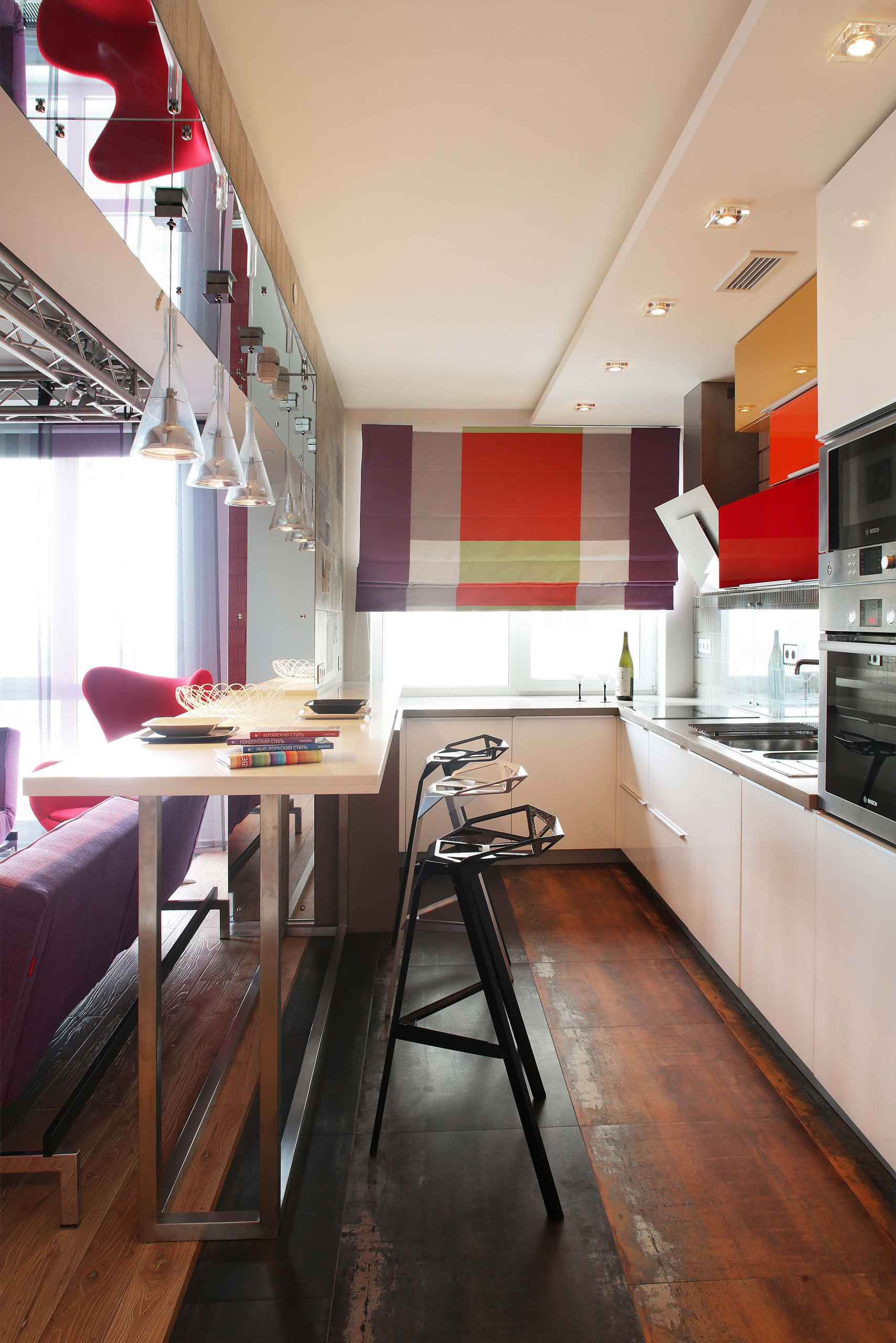 Houzz тур: Квартира с музыкальной гостиной в красках поп-арта