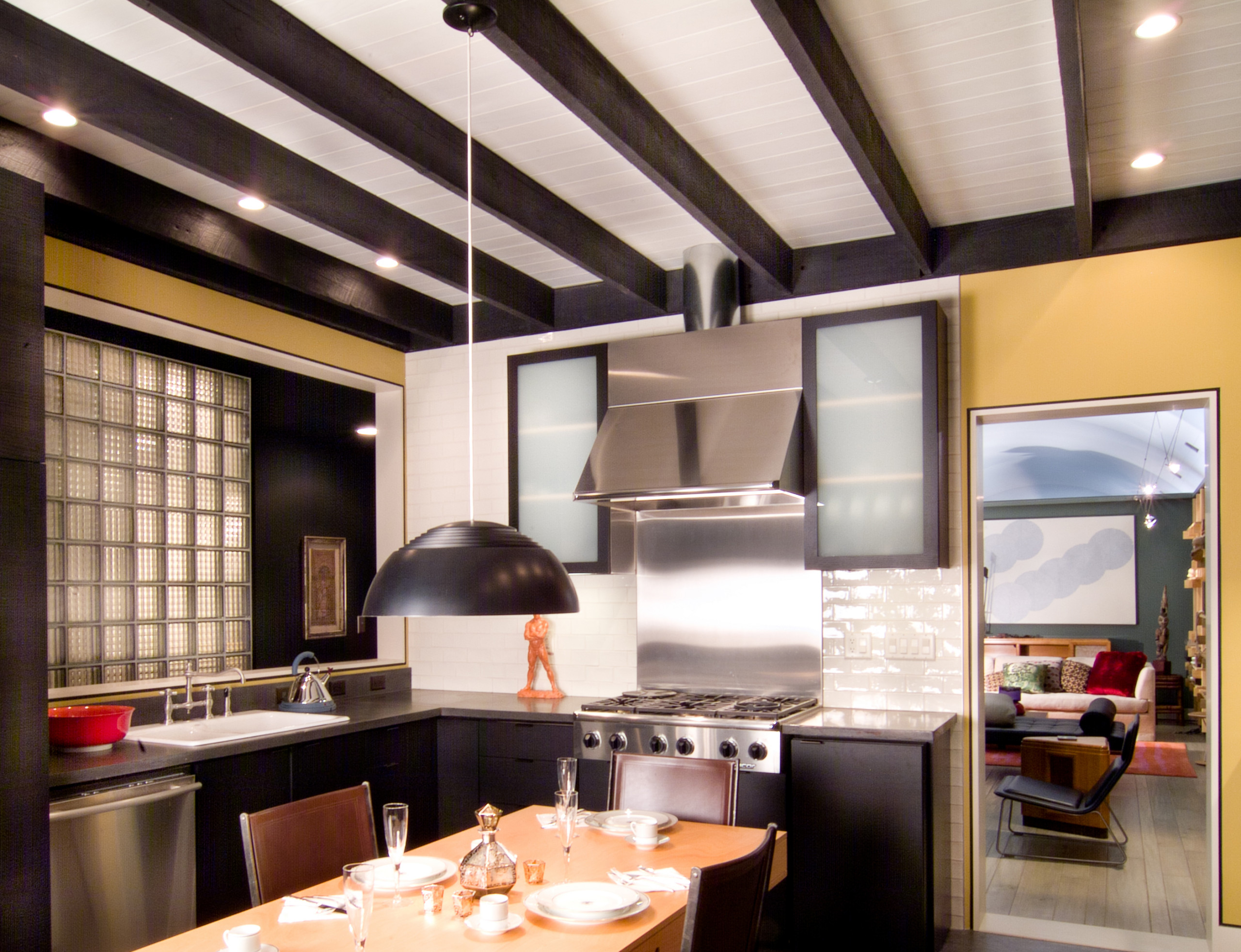 Houzz США: Дом коллекционера с тремя библиотеками и потайной дверью