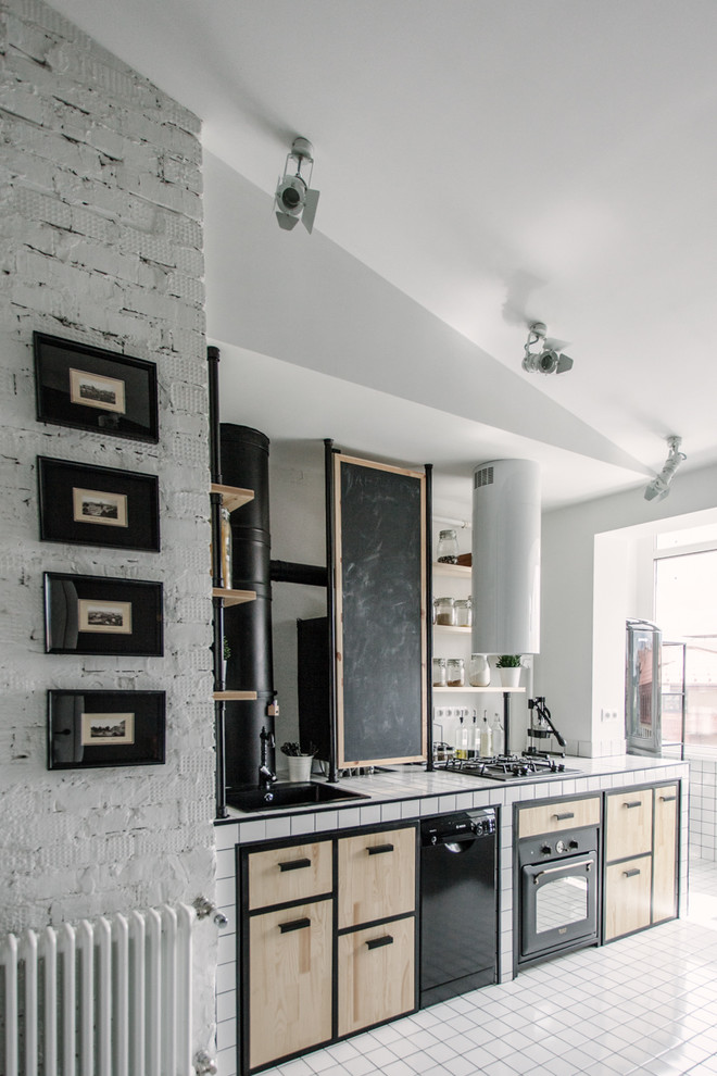 Houzz тур: Супрематическая мансарда семьи архитектора